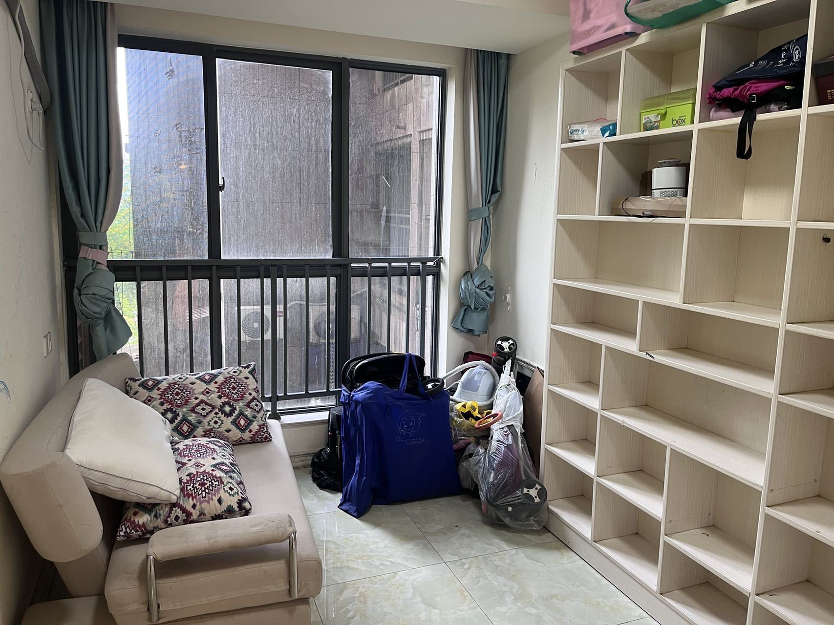 碧桂园南城首府(东宸林海) 4室2厅2卫 2600.0元/月 碧桂园南城首府(东宸林海) 4室2厅2卫 2600.0元/月室内图