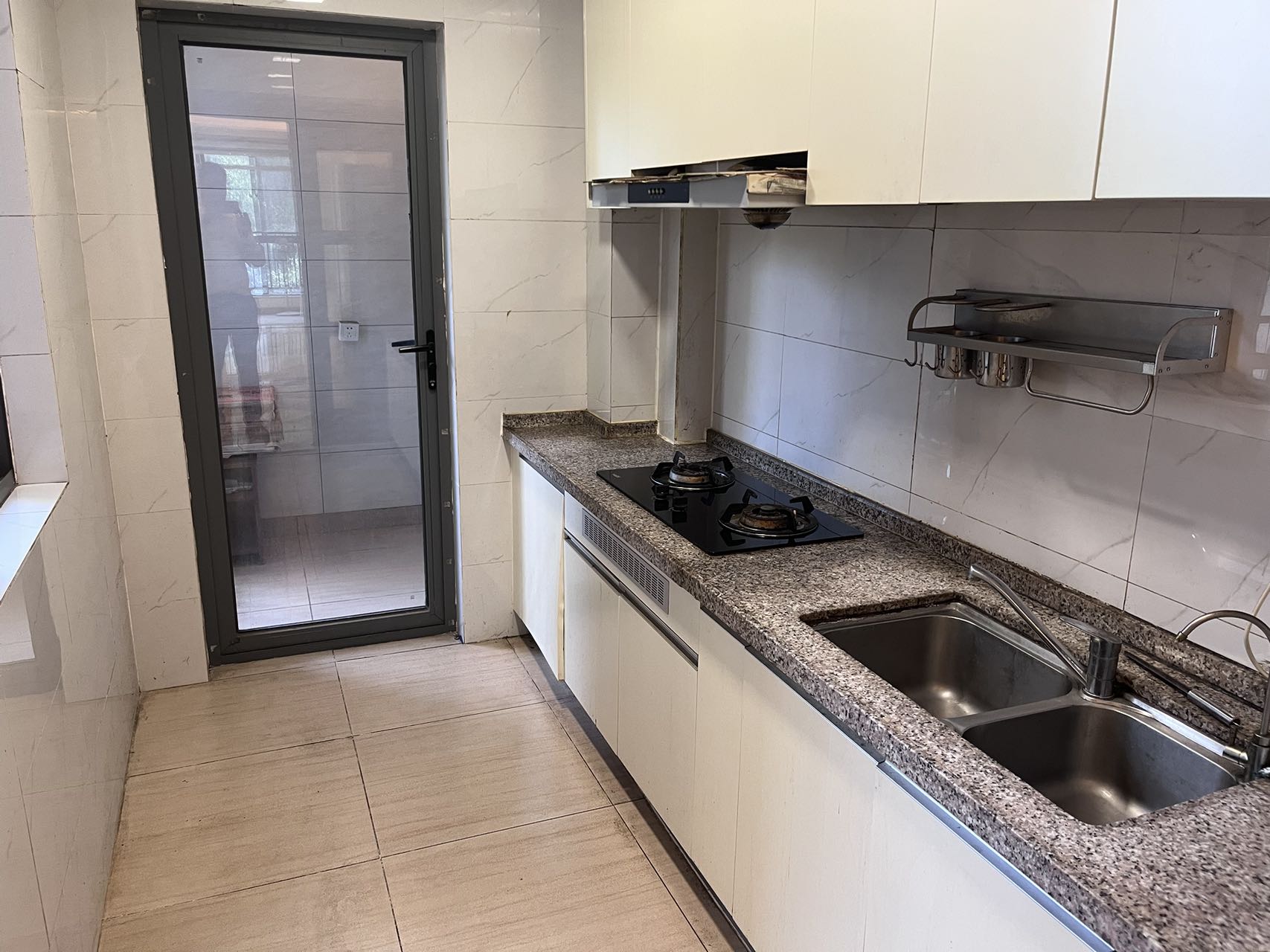 碧桂园南城首府(东宸林海) 4室2厅2卫 2600.0元/月 碧桂园南城首府(东宸林海) 4室2厅2卫 2600.0元/月室内图