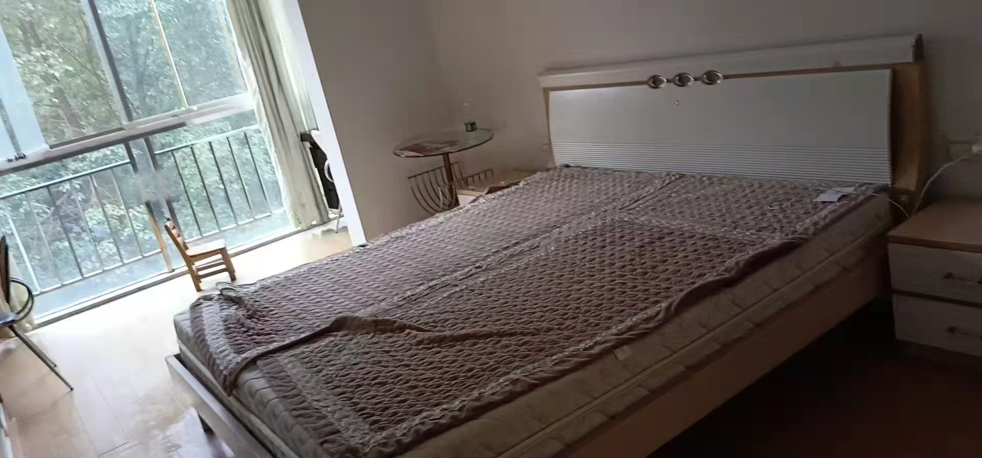 都市村庄 3室2厅2卫 1600.0元/月 都市村庄 3室2厅2卫 1600.0元/月室内图