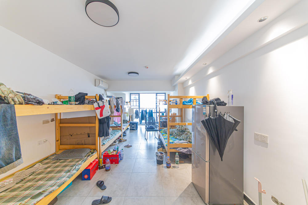 鑫远悦城(鑫远悦时代)  1室1厅1卫    1600.0元/月 鑫远悦城(鑫远悦时代)  1室1厅1卫    1600.0元/月室内图