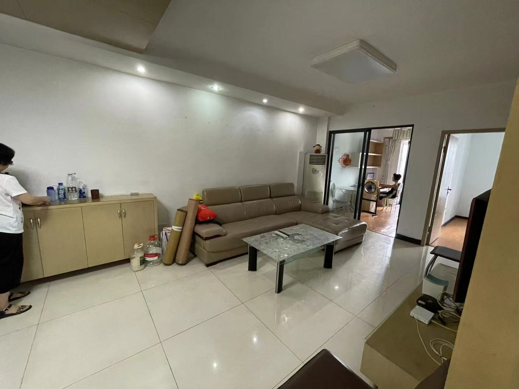 万象新天  3室2厅1卫    2600.0元/月 万象新天  3室2厅1卫    2600.0元/月