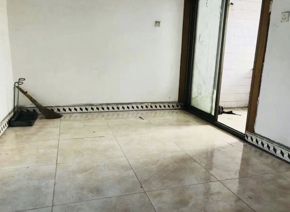 涟钢大市场  3室2厅1卫    28.8万