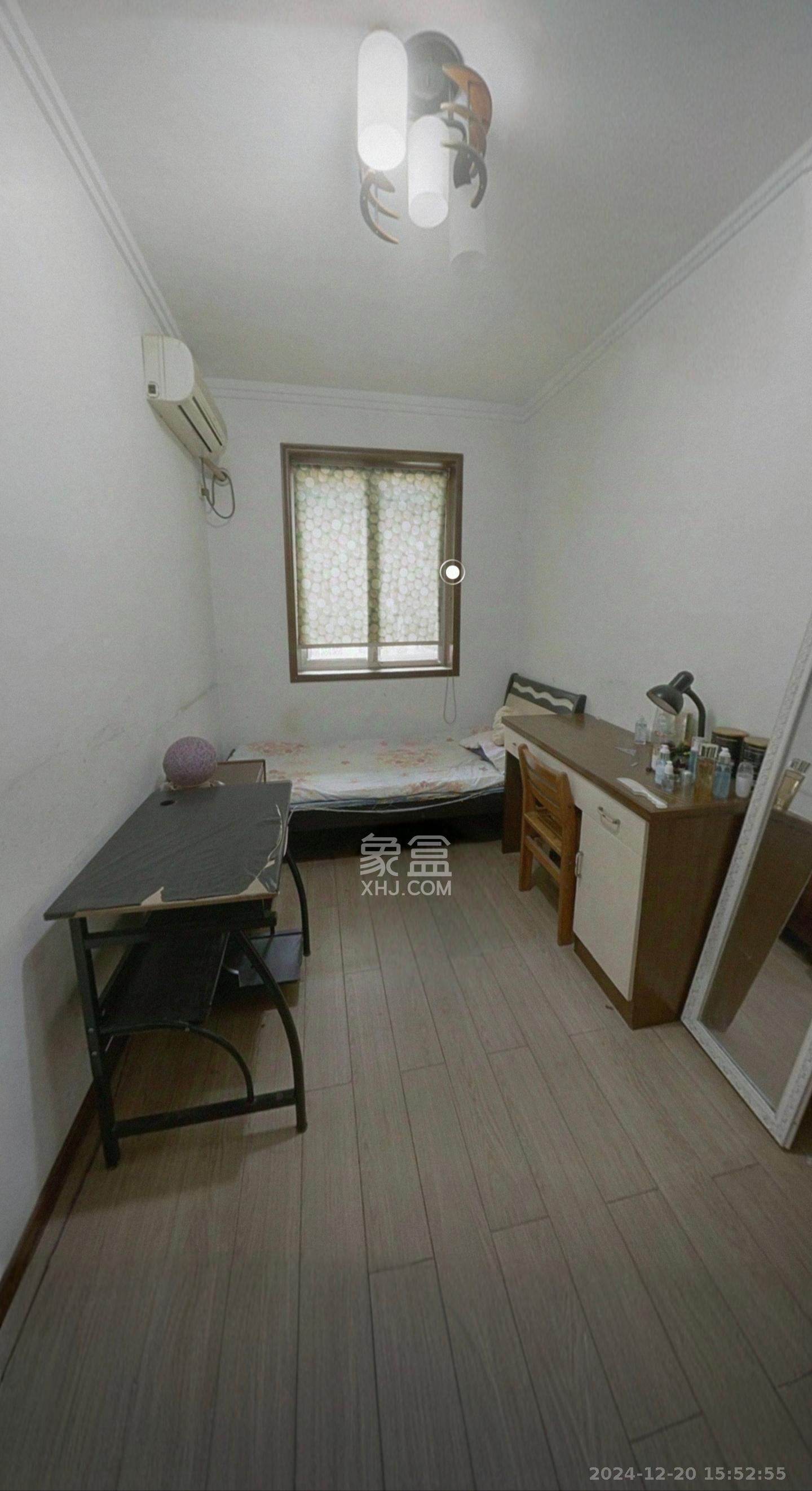 茶园坡社区(原王家冲社区)  1室0厅0卫    1500.0元/月 茶园坡社区(原王家冲社区)  1室0厅0卫    1500.0元/月室内图