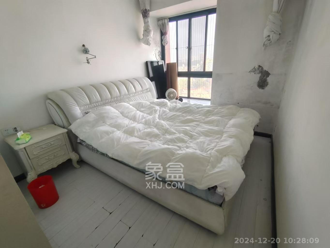 高鑫麓城  1室2厅2卫   3200.00元/月室内图