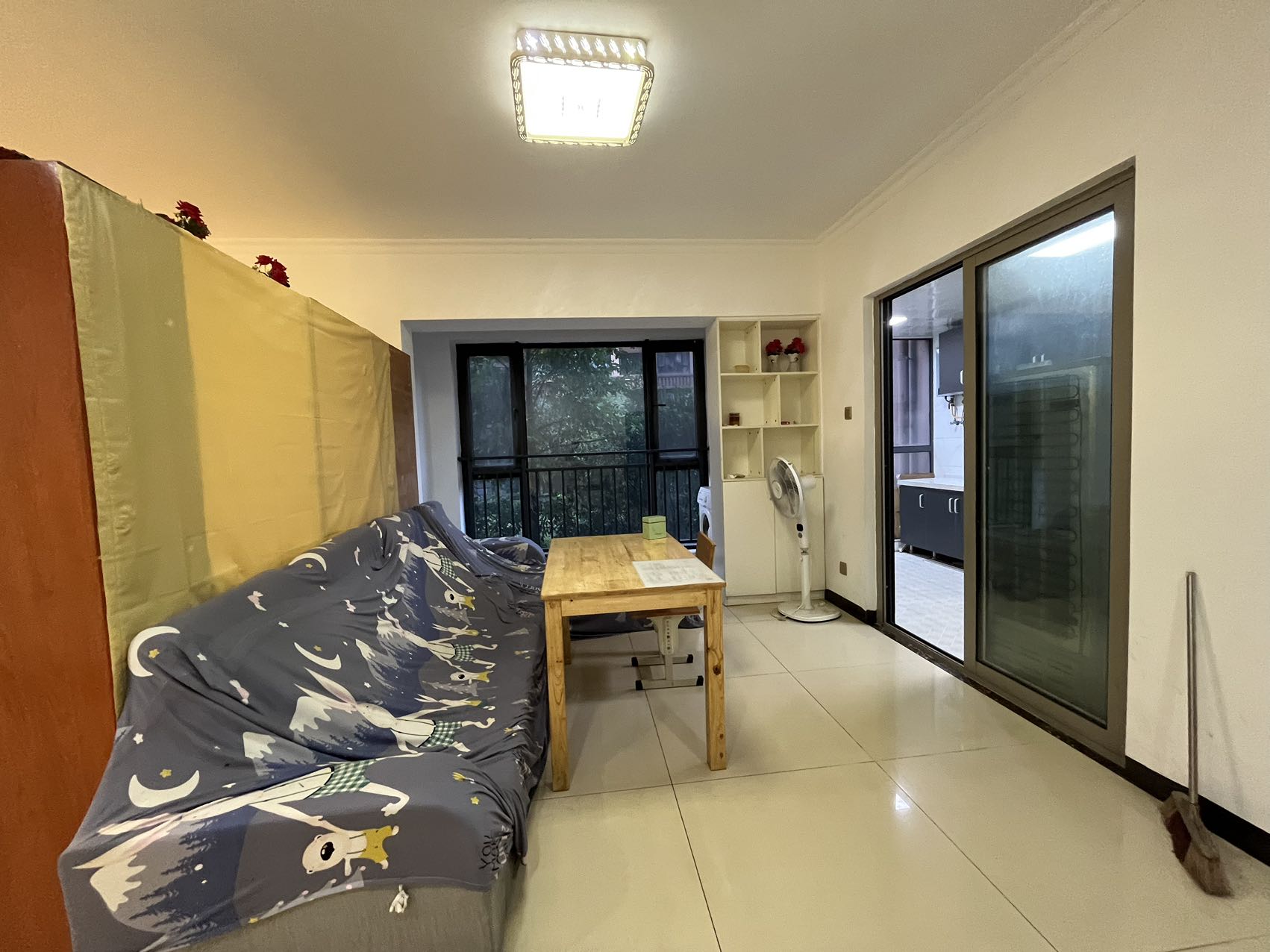 怡海星城 3室2厅2卫 2000.0元/月 怡海星城 3室2厅2卫 2000.0元/月室内图