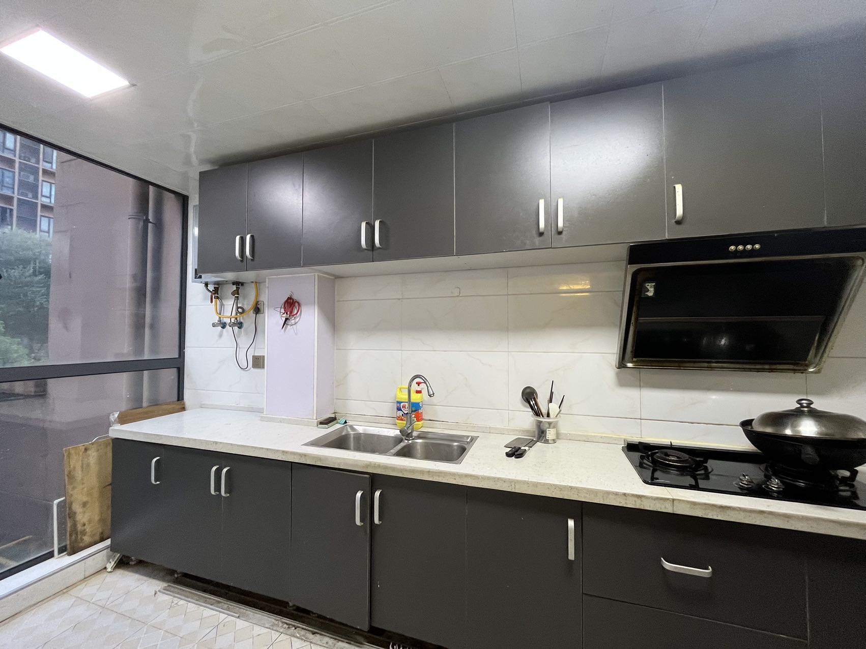 怡海星城 3室2厅2卫 2000.0元/月 怡海星城 3室2厅2卫 2000.0元/月室内图