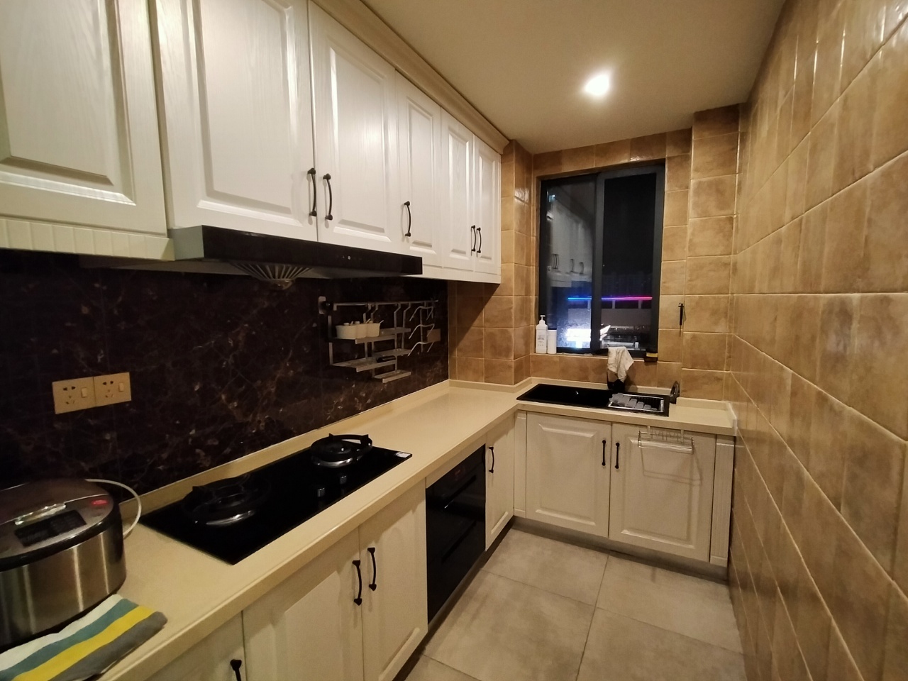 新城吾悦广场 2室1厅1卫 196.0万 新城吾悦广场 2室1厅1卫 196.0万室内图