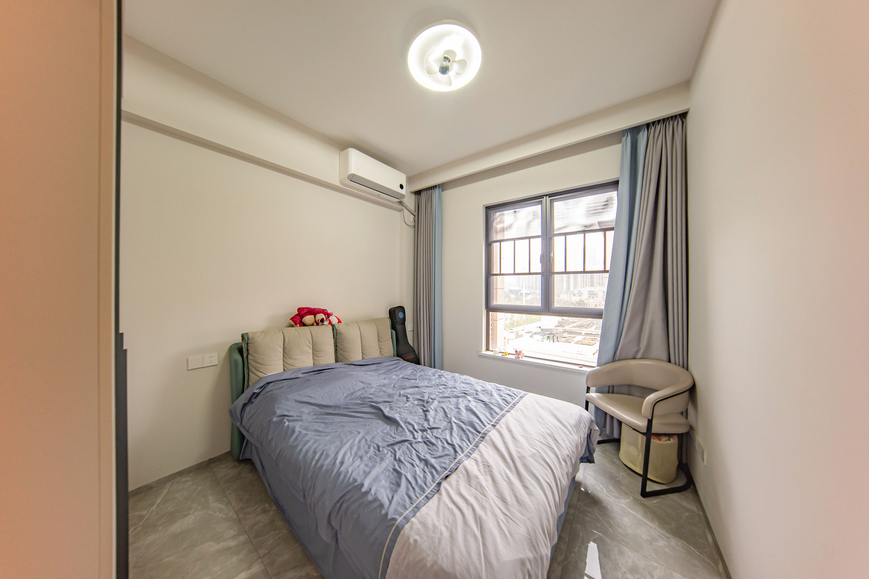 江山帝景雅墅(普罗旺斯) 4室2厅2卫 266.0万 江山帝景雅墅(普罗旺斯) 4室2厅2卫 266.0万卧室