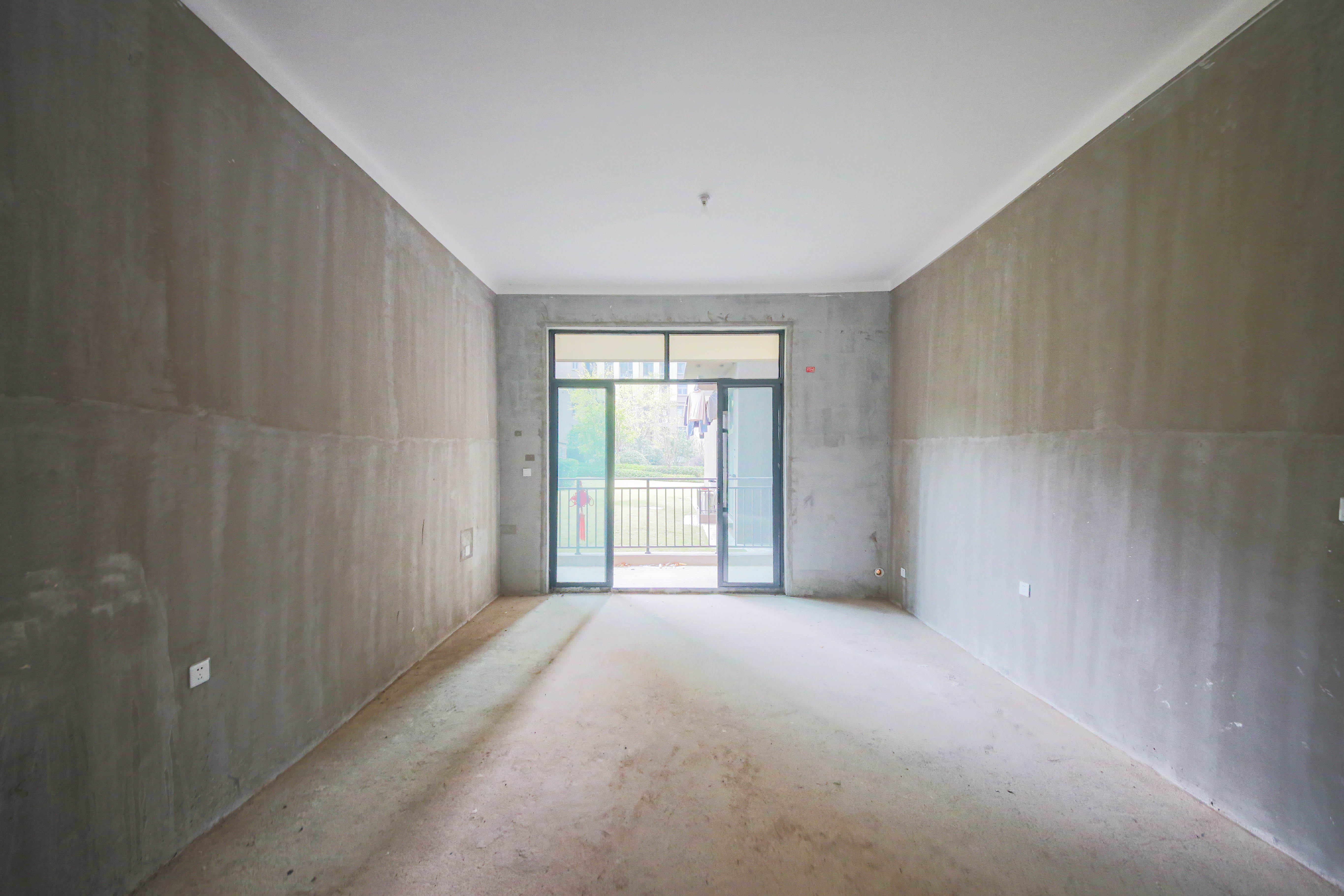 中建钰和城  4室2厅2卫   210.00万