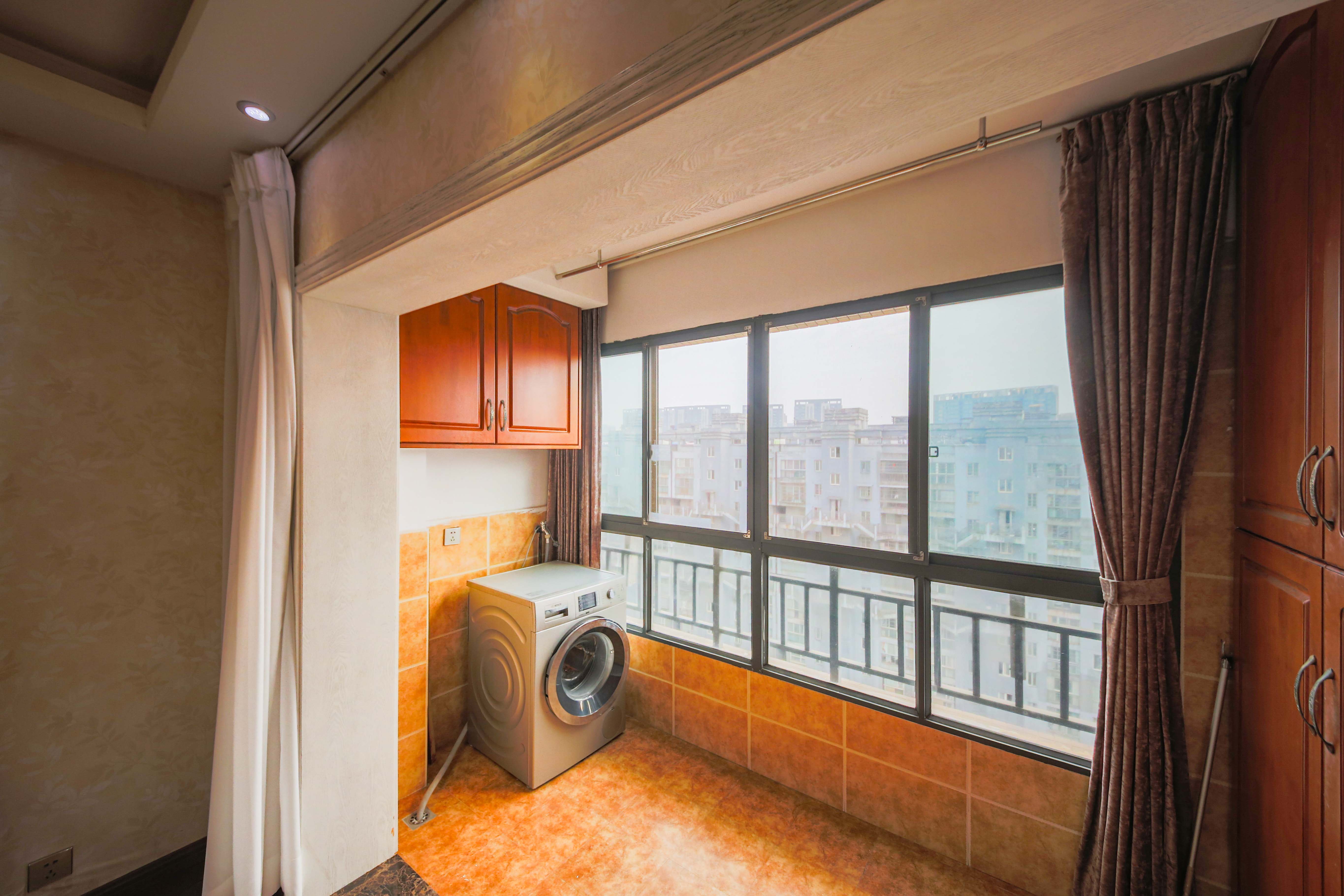 上峰苑(兰亭玥岛) 2室2厅1卫 72.0万 上峰苑(兰亭玥岛) 2室2厅1卫 72.0万阳台