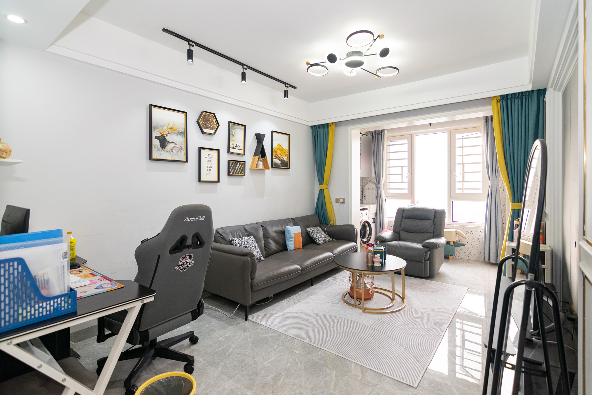 金地三千府（金地湖山樾、金地自在城）  2室1厅1卫    58.8万客厅