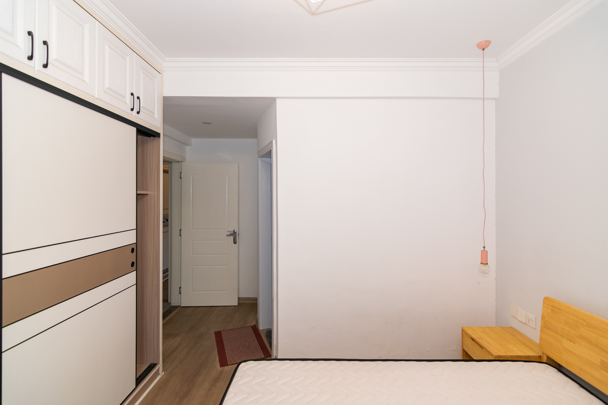 红建滨水铭城 3室2厅2卫 58.8万 红建滨水铭城 3室2厅2卫 58.8万卧室