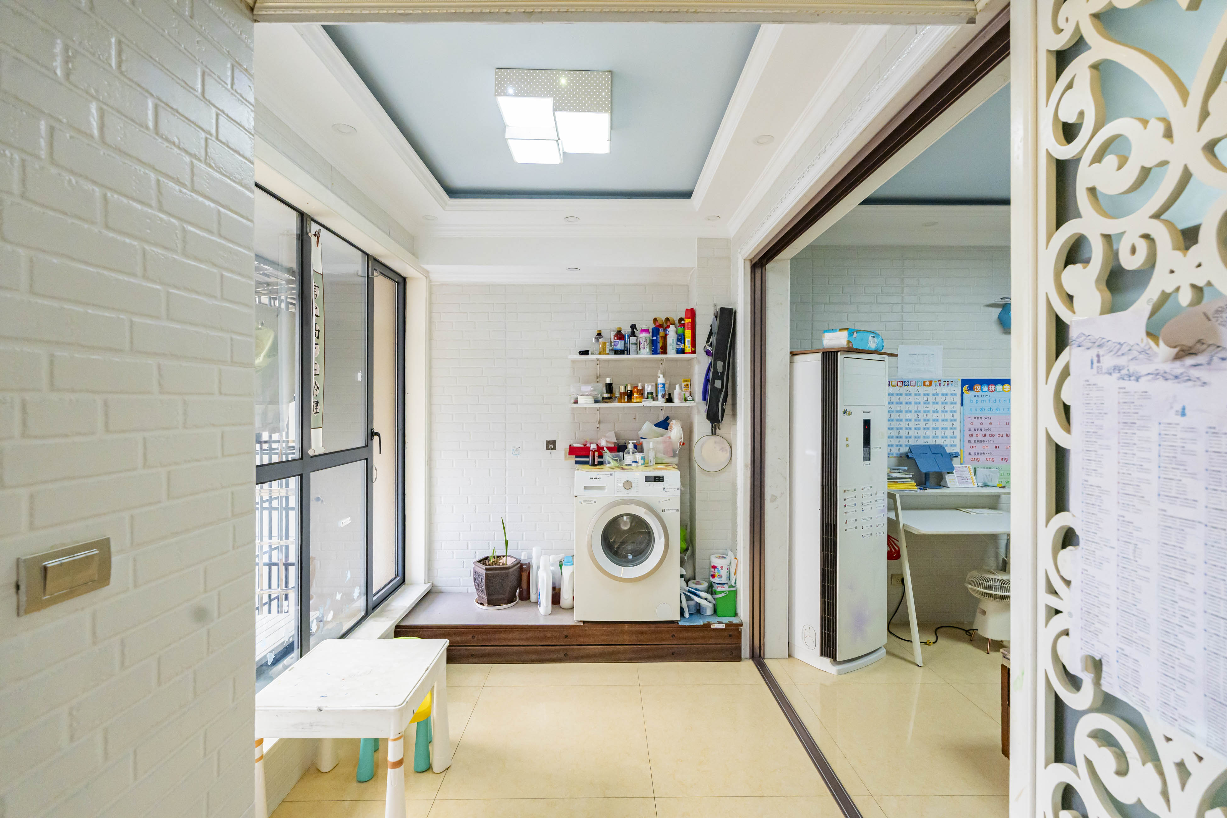 悦湖山  4室2厅1卫    65.0万 悦湖山  4室2厅1卫    65.0万阳台