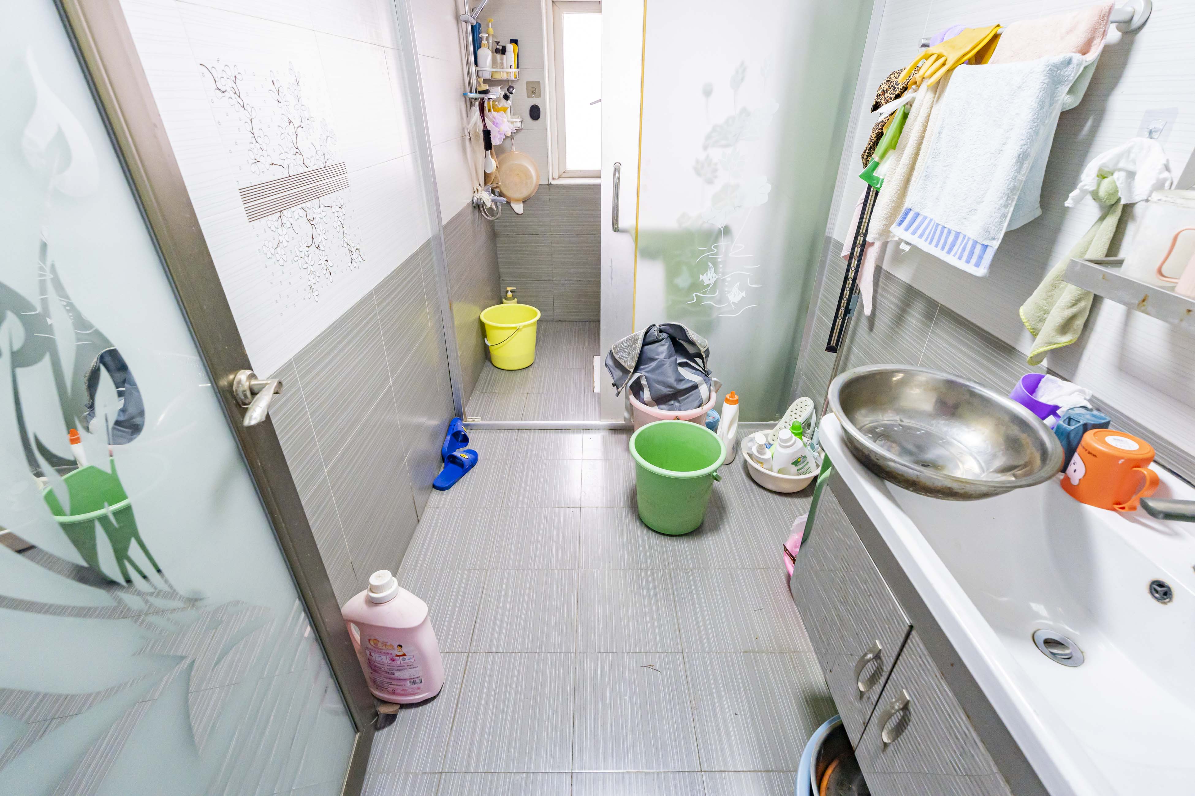 美利新世界  3室2厅2卫   80.50万卫生间