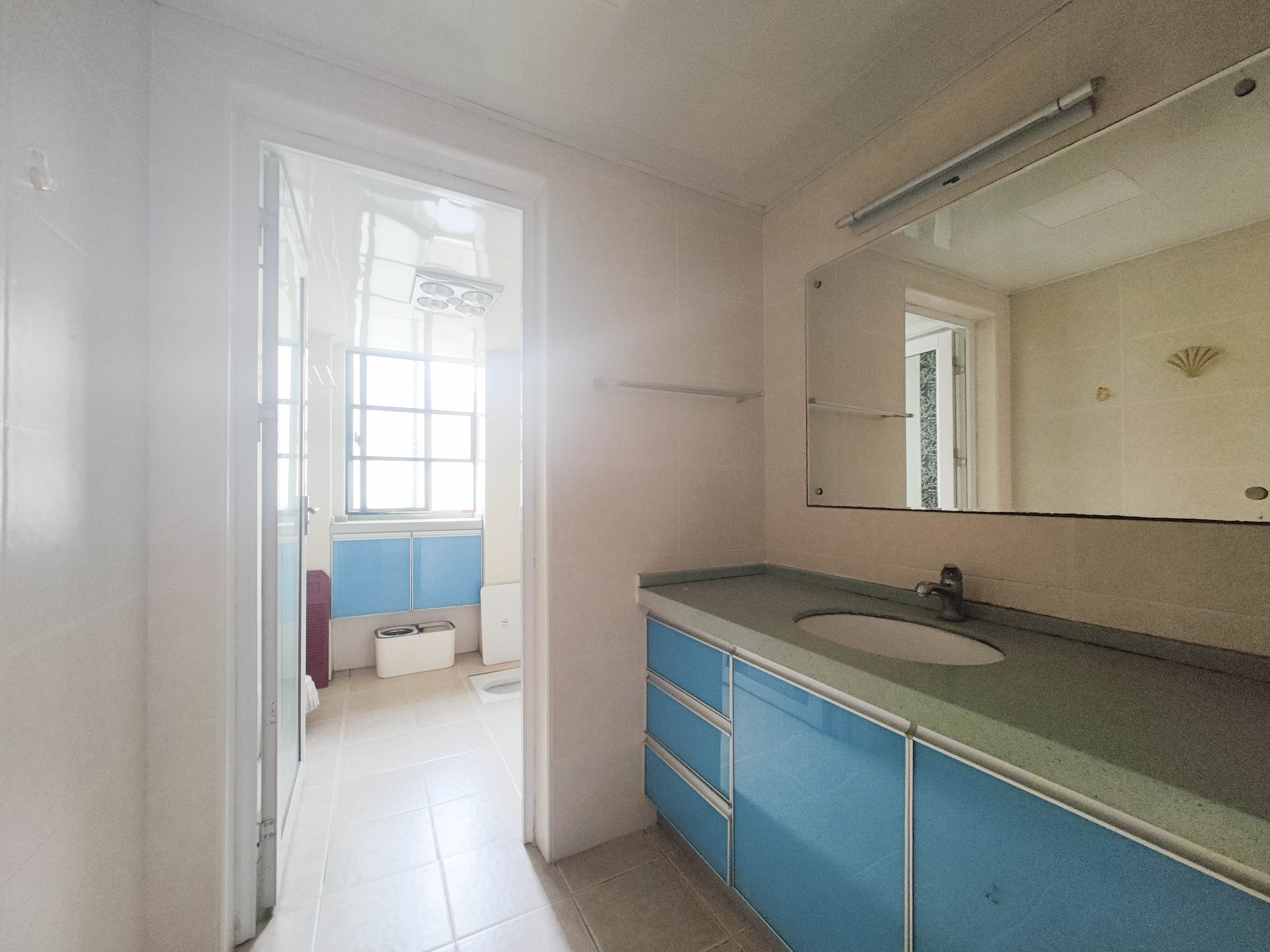 华盛世纪新城 4室2厅2卫 110.0万 华盛世纪新城 4室2厅2卫 110.0万卫生间