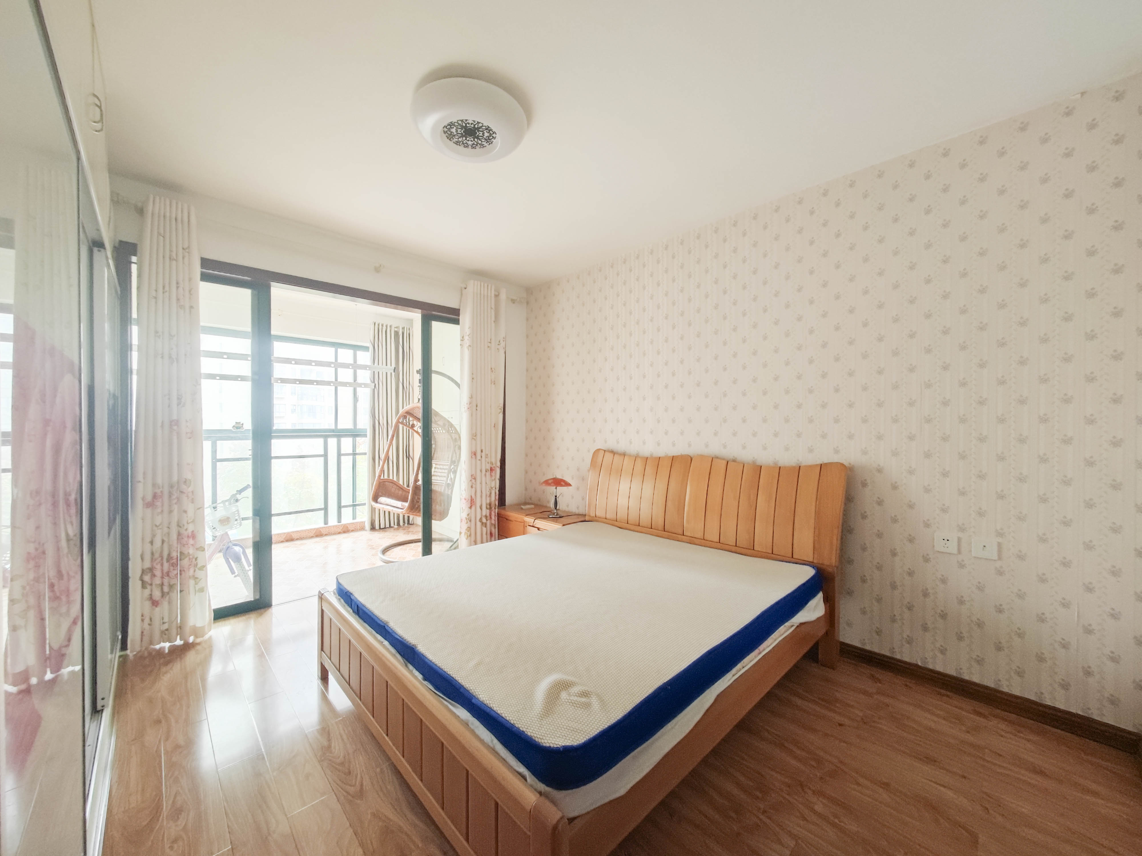 华盛世纪新城 4室2厅2卫 110.0万 华盛世纪新城 4室2厅2卫 110.0万卧室