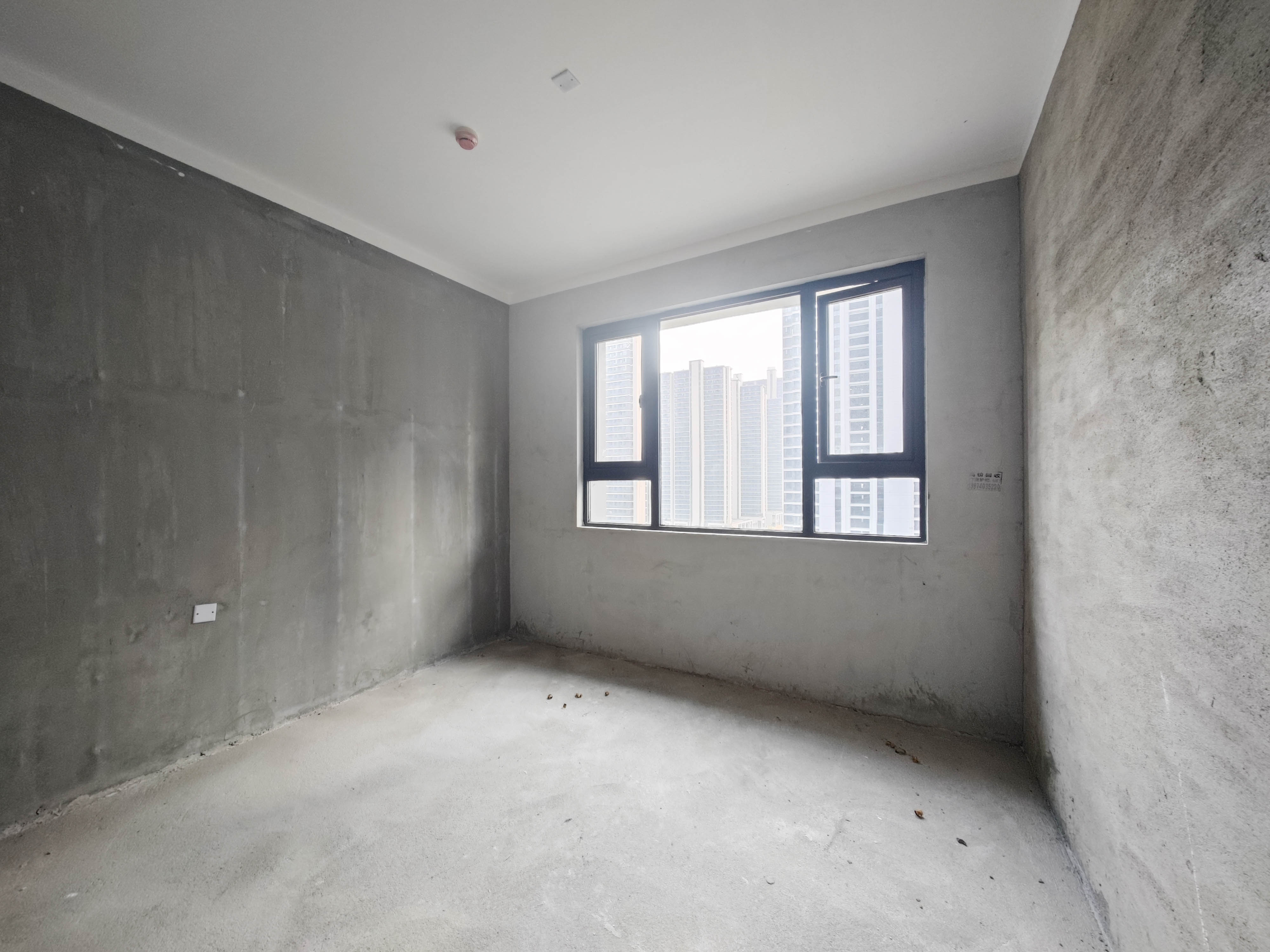 融创会展上东区  5室2厅3卫    176.0万 融创会展上东区  5室2厅3卫    176.0万卧室