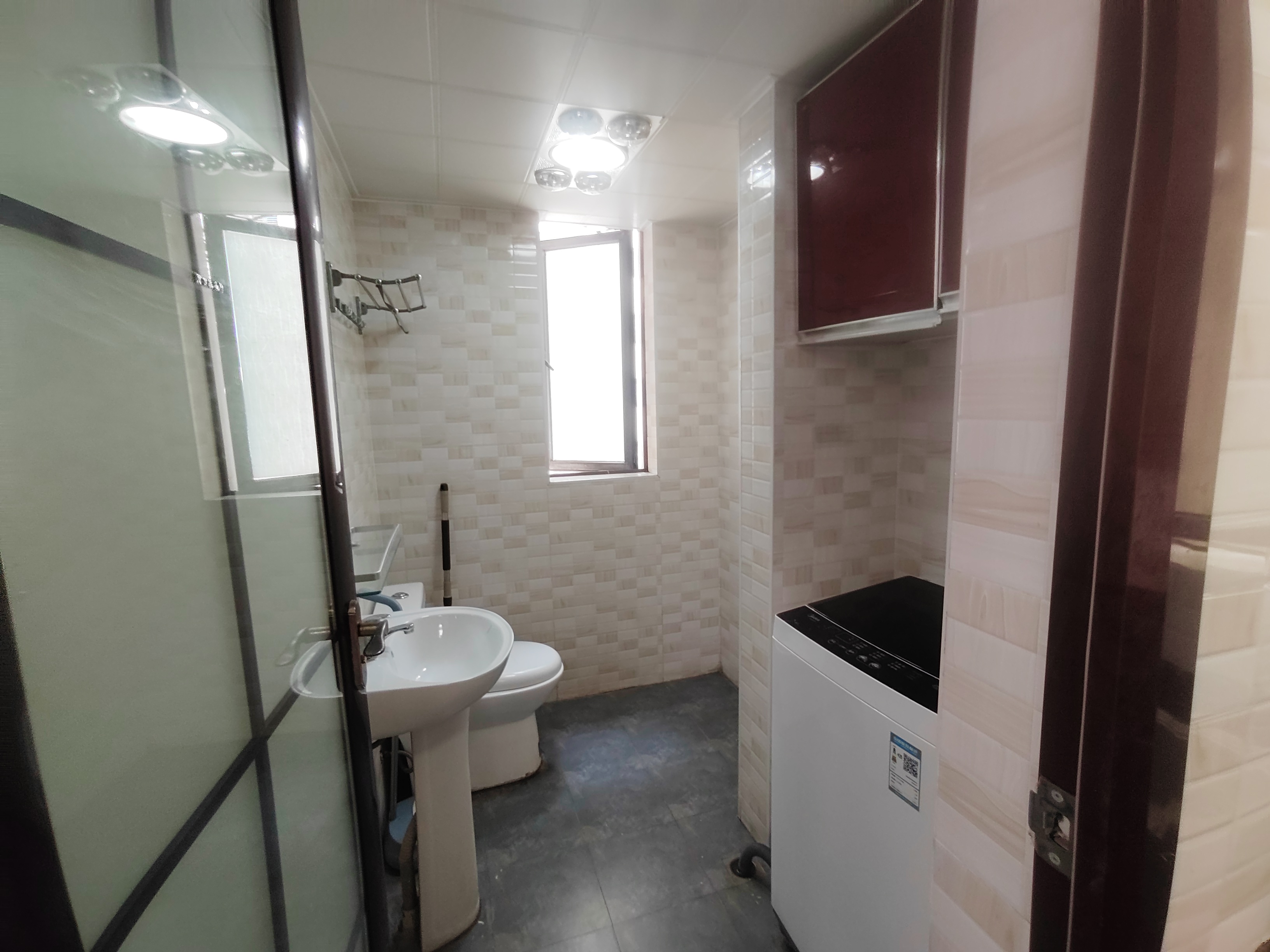 华晨御园 1室1厅1卫 26.0万 华晨御园 1室1厅1卫 26.0万室内图