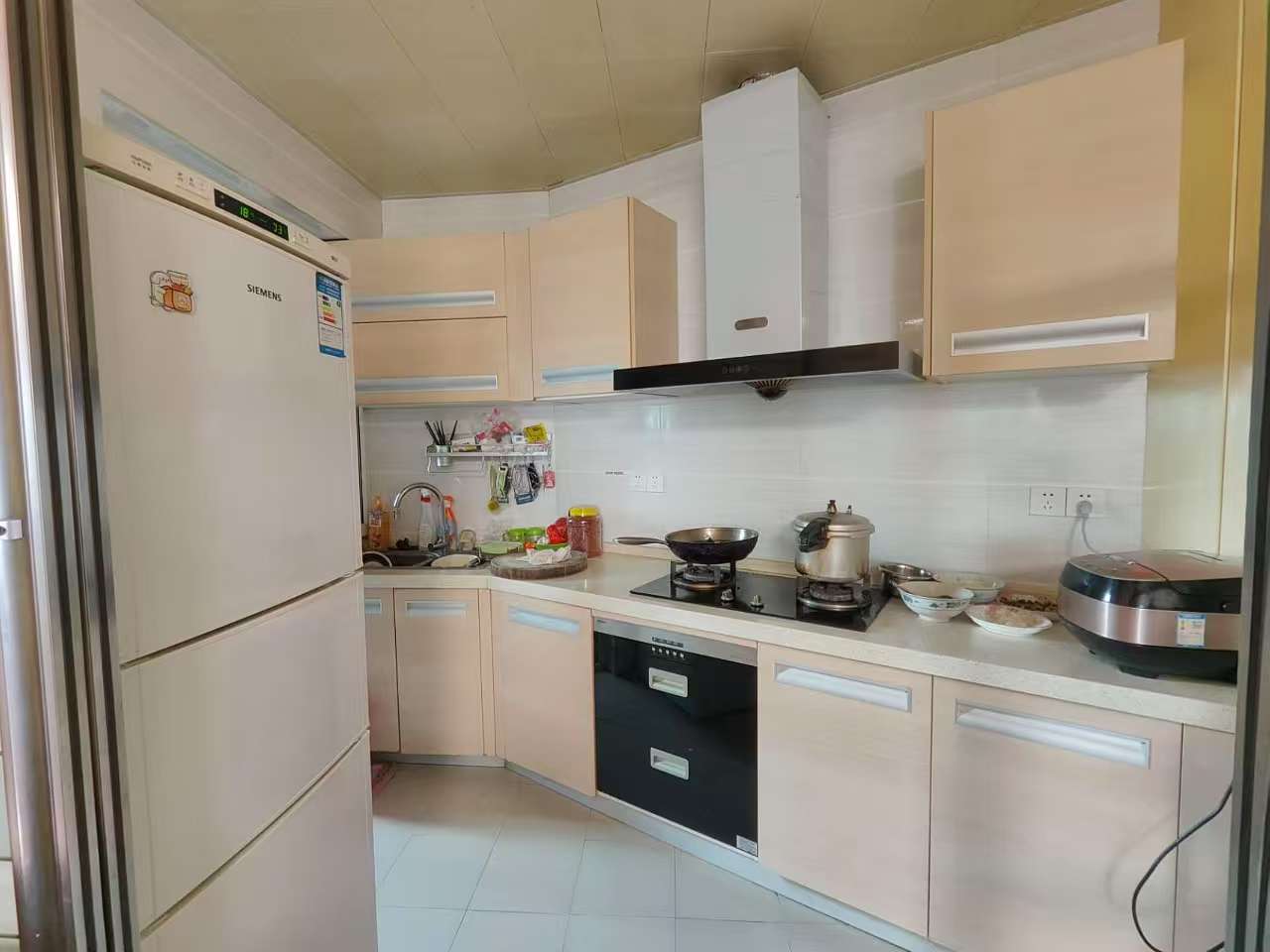 美的城二期 3室2厅2卫 42.8万 美的城二期 3室2厅2卫 42.8万室内图