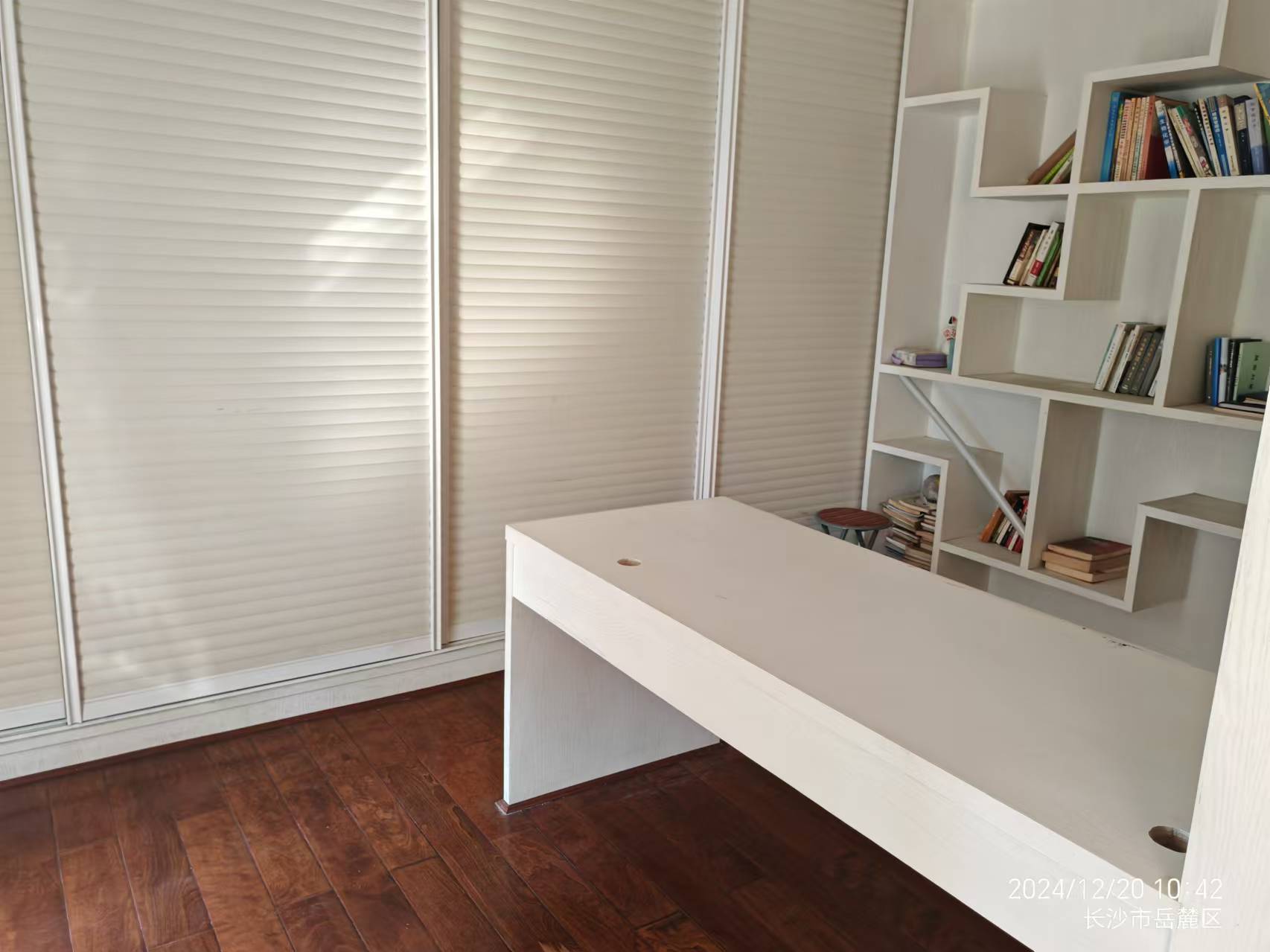 湘卫花苑  4室2厅2卫    3000.0元/月 湘卫花苑  4室2厅2卫    3000.0元/月室内图