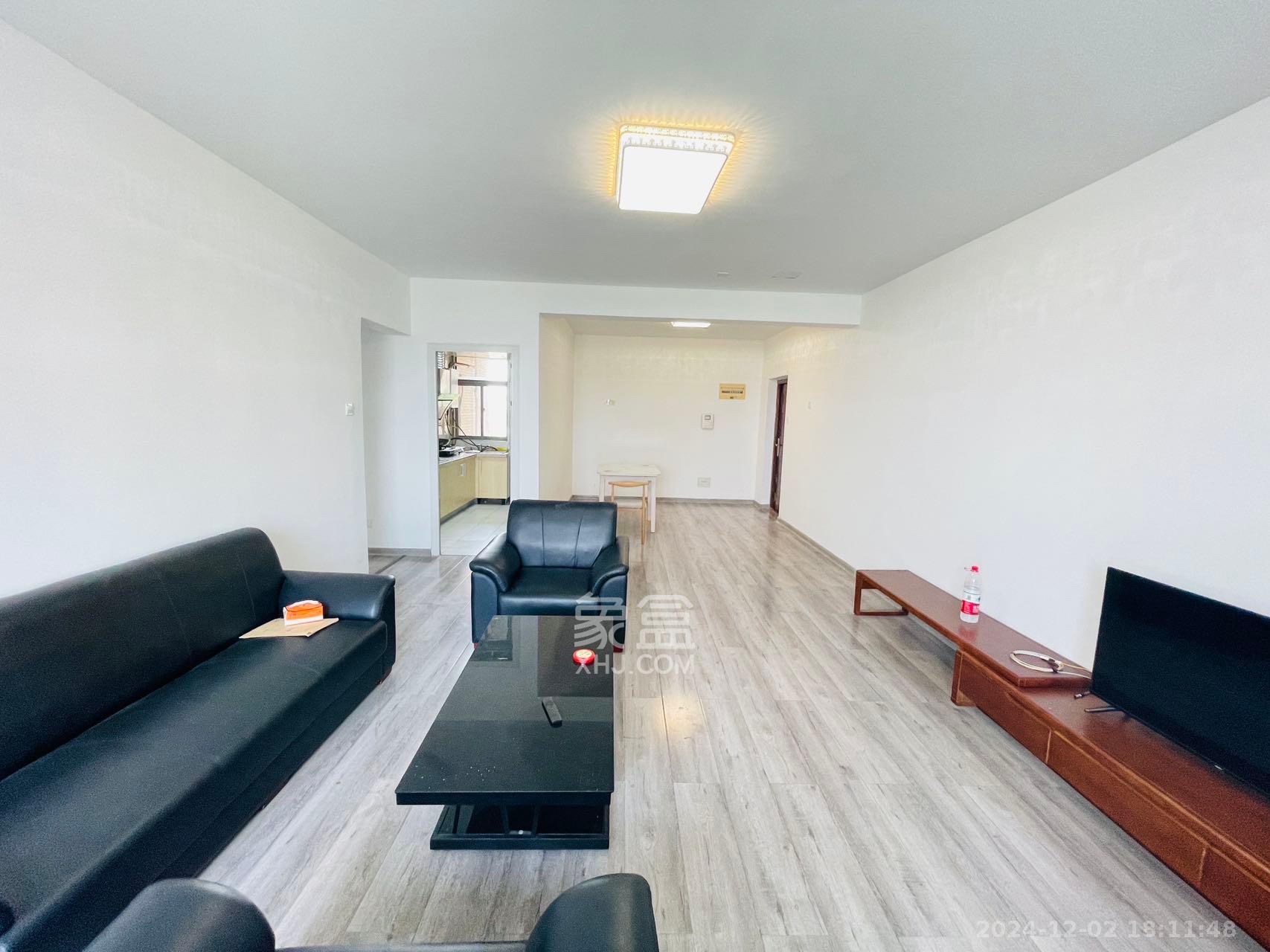 博雅公寓  3室1厅1卫    3000.0元/月室内图