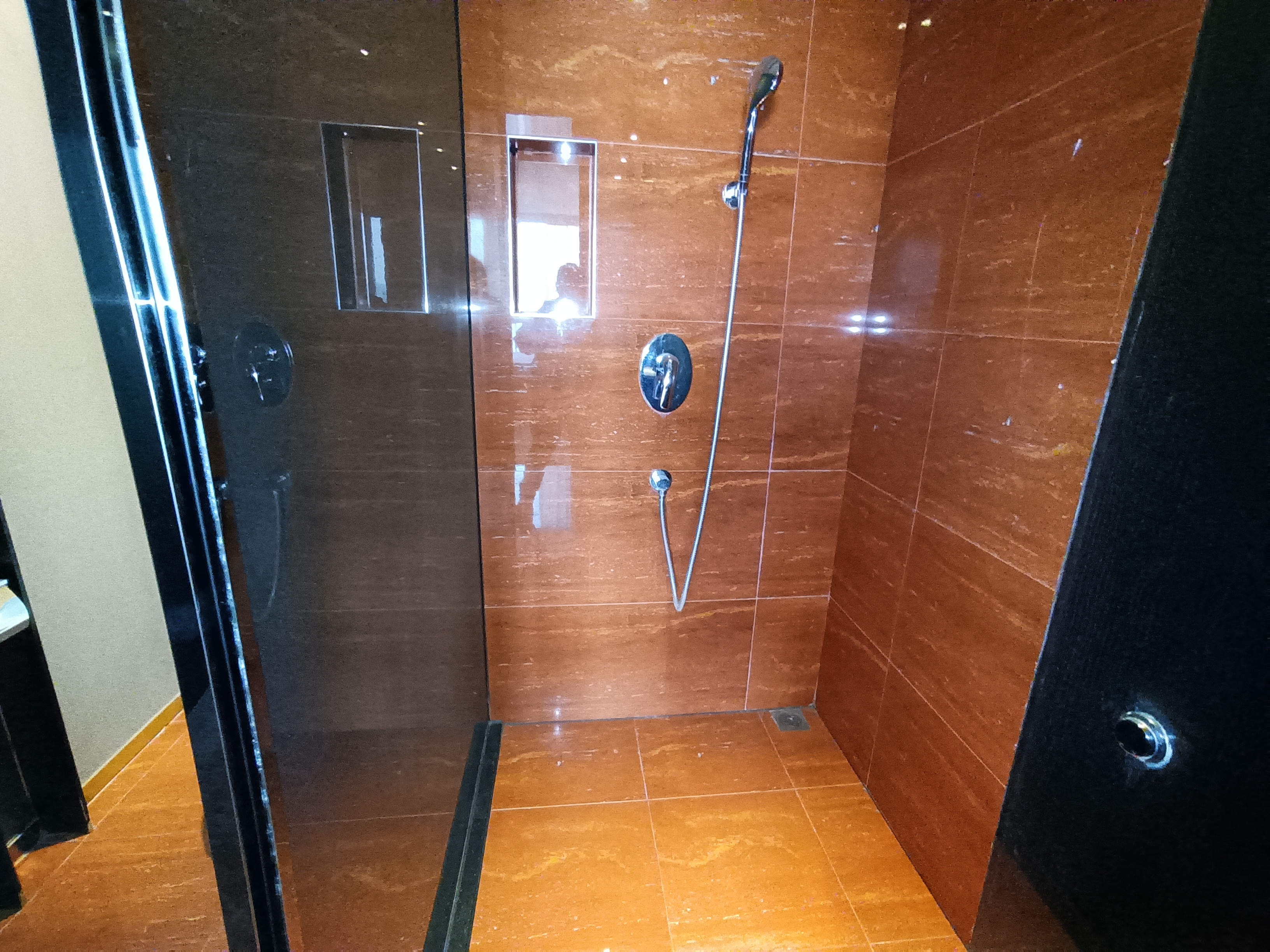 银天国际 1室1厅1卫 18.0万 银天国际 1室1厅1卫 18.0万室内图