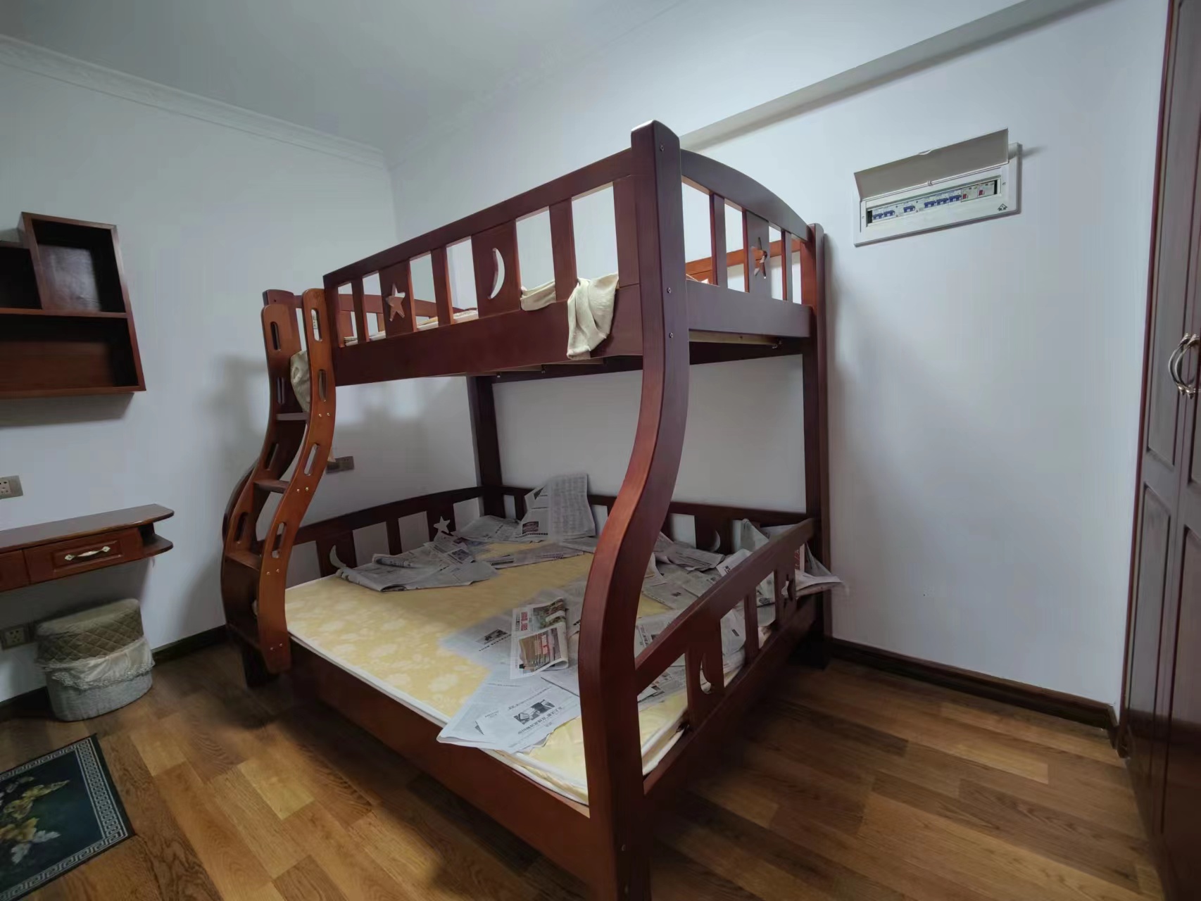 百弘学府城  2室1厅1卫    65.8万 百弘学府城  2室1厅1卫    65.8万室内图