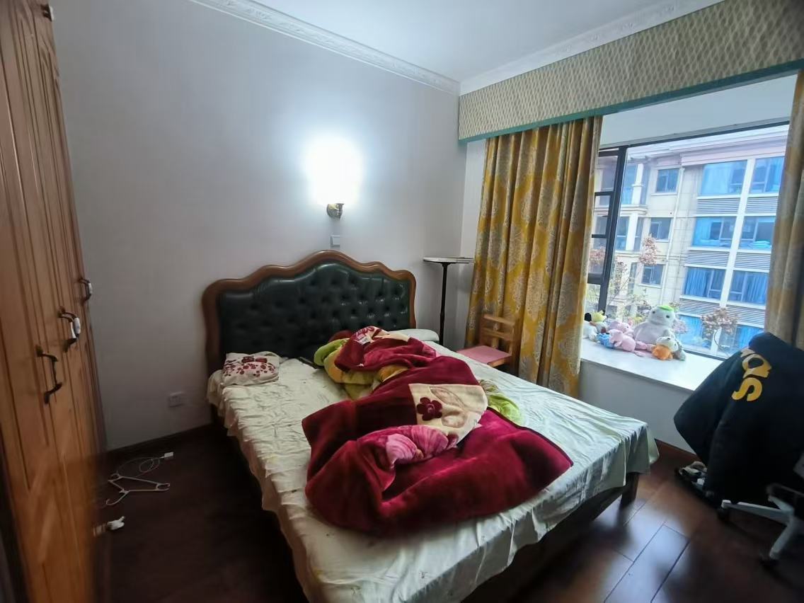 桂花城 3室2厅2卫 73.8万 桂花城 3室2厅2卫 73.8万室内图