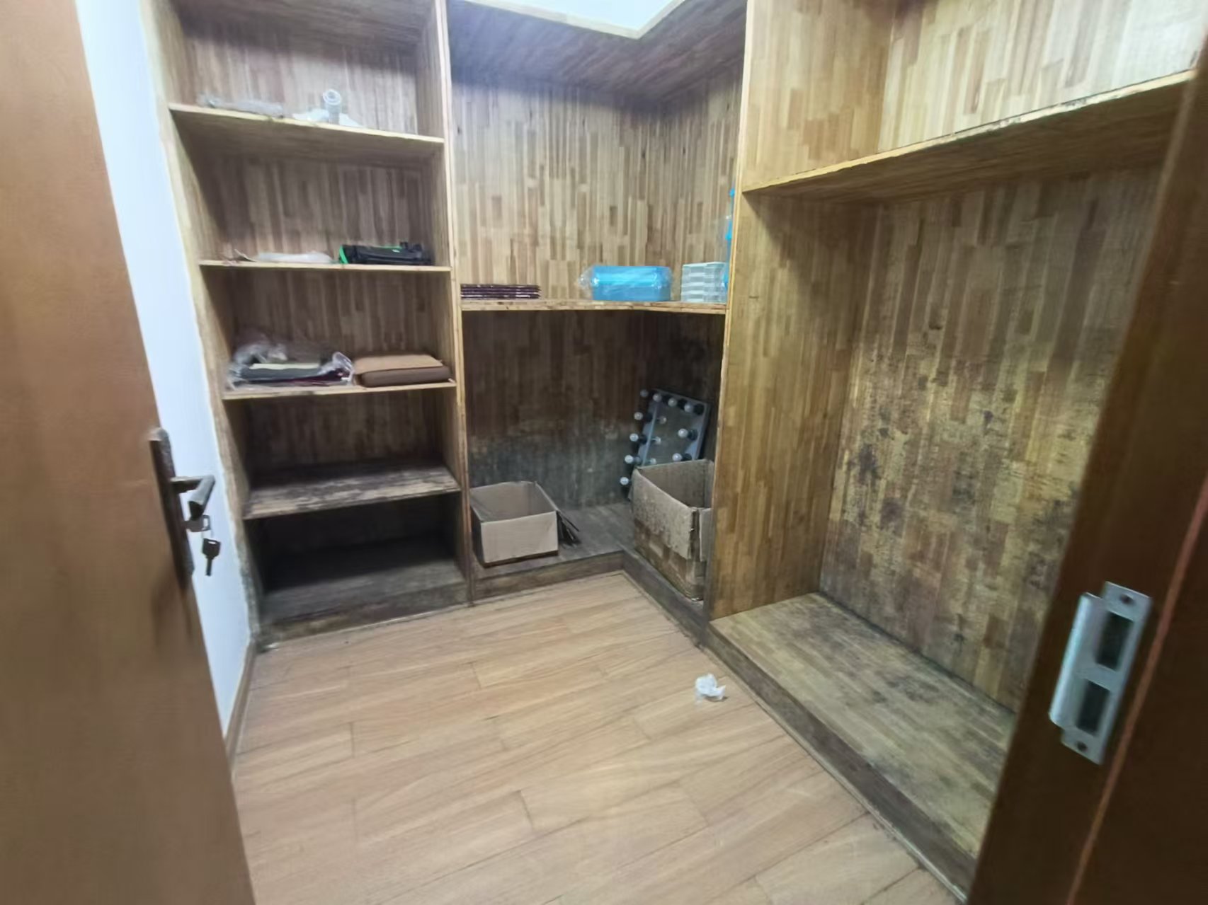 佳兆业金域天下一期 4室2厅2卫 110.0万 佳兆业金域天下一期 4室2厅2卫 110.0万室内图