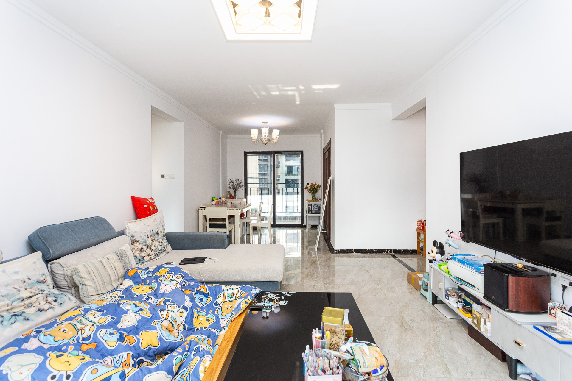 万润滨江天著 4室2厅2卫 132.0万 万润滨江天著 4室2厅2卫 132.0万客厅