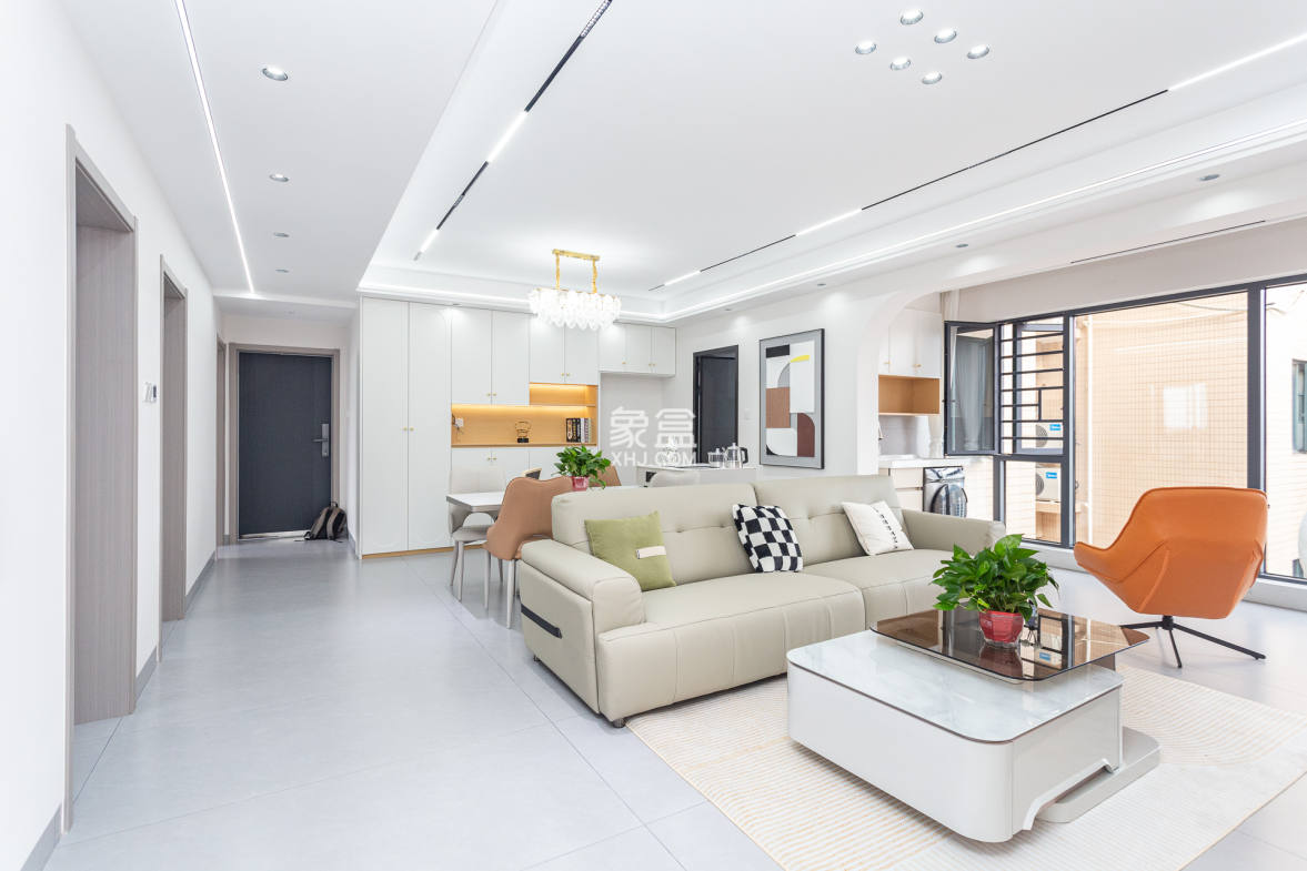 金湘苑(星澜之悦) 4室2厅2卫 117.0万 金湘苑(星澜之悦) 4室2厅2卫 117.0万客厅