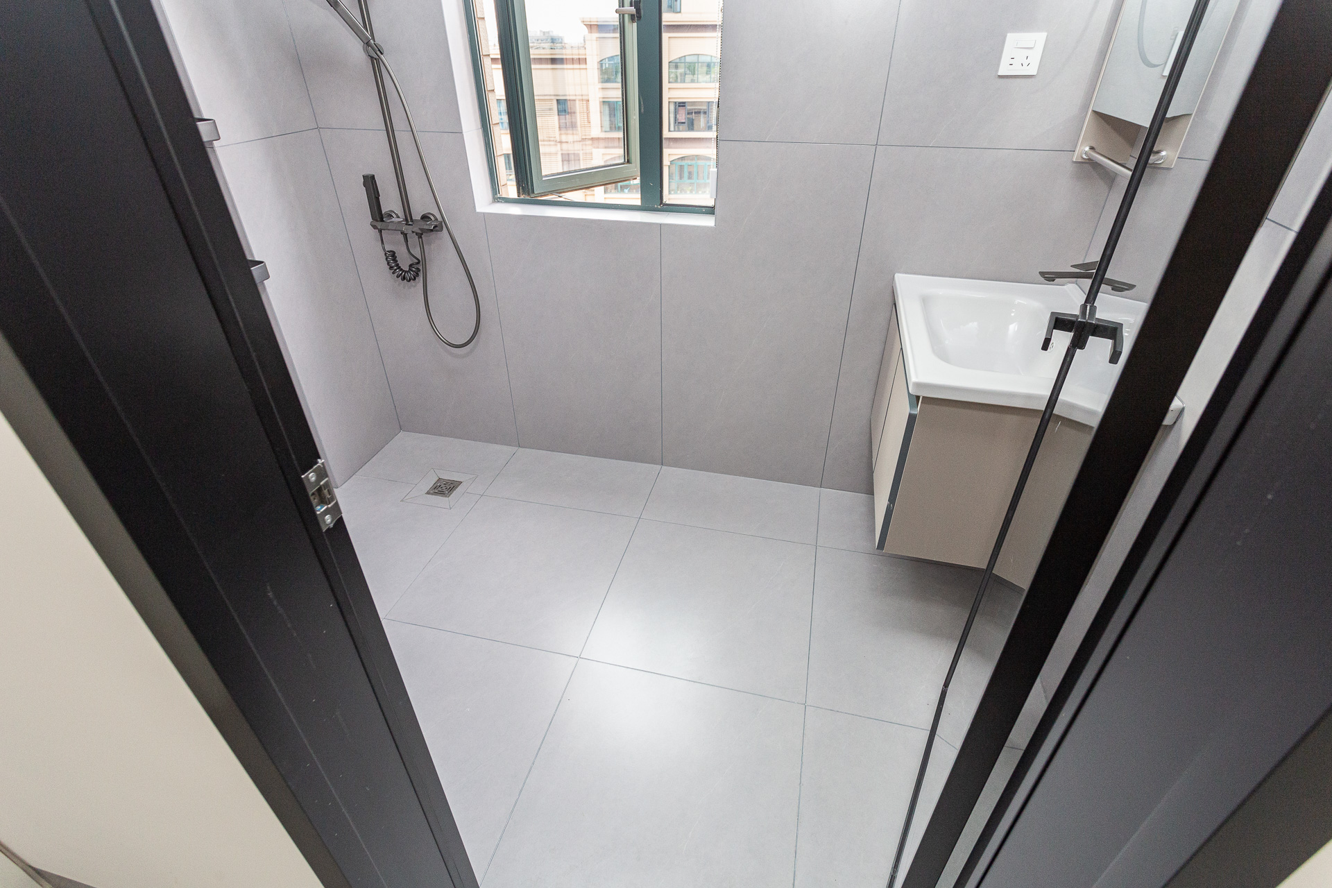 金湘苑(星澜之悦) 4室2厅2卫 117.0万 金湘苑(星澜之悦) 4室2厅2卫 117.0万卫生间