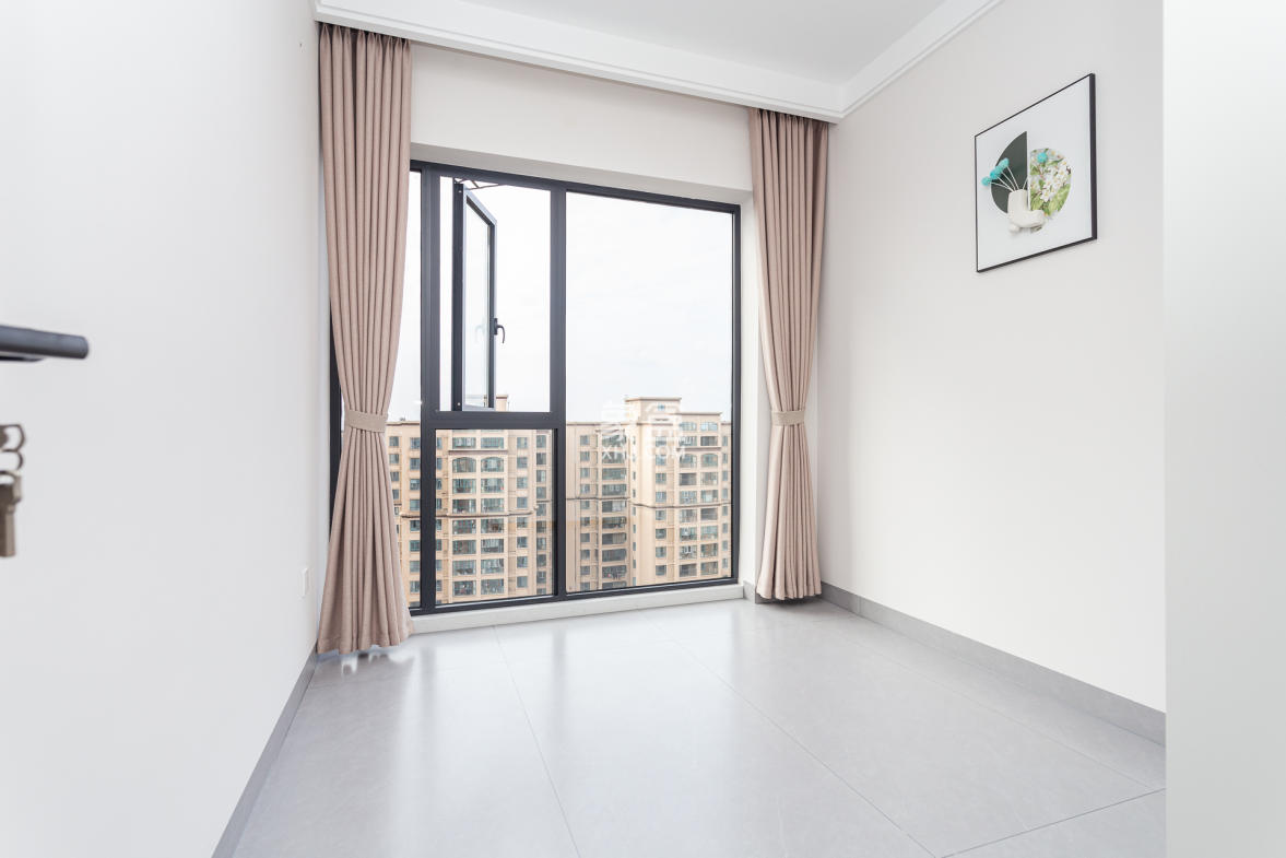 金湘苑(星澜之悦) 4室2厅2卫 117.0万 金湘苑(星澜之悦) 4室2厅2卫 117.0万卧室