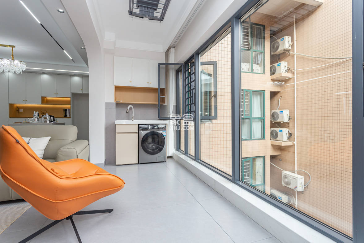 金湘苑(星澜之悦) 4室2厅2卫 117.0万 金湘苑(星澜之悦) 4室2厅2卫 117.0万阳台