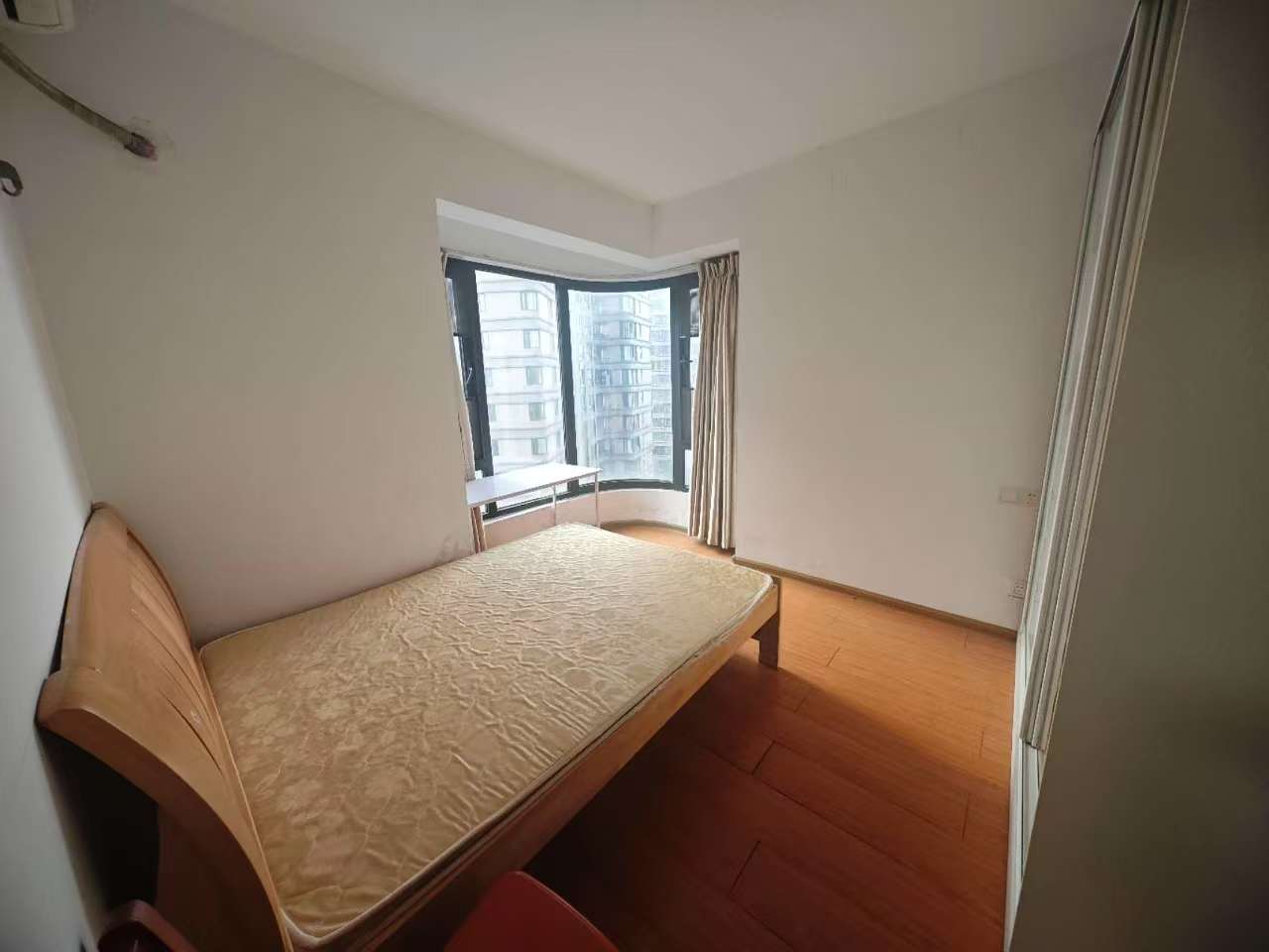 湘江雅颂居 3室2厅1卫 2000.0元/月 湘江雅颂居 3室2厅1卫 2000.0元/月室内图