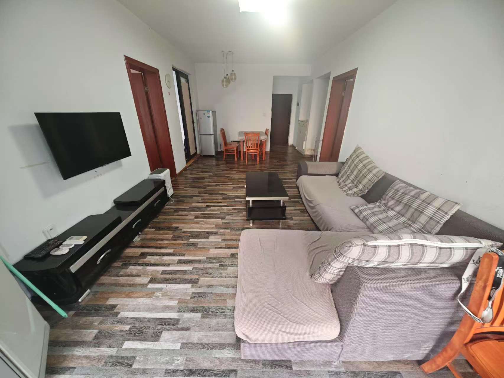 湘江雅颂居 3室2厅1卫 2000.0元/月 湘江雅颂居 3室2厅1卫 2000.0元/月室内图