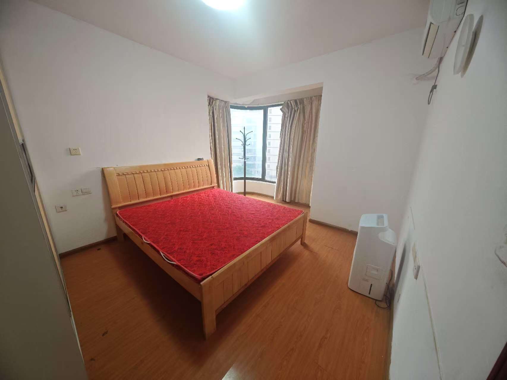 湘江雅颂居 3室2厅1卫 2000.0元/月 湘江雅颂居 3室2厅1卫 2000.0元/月室内图