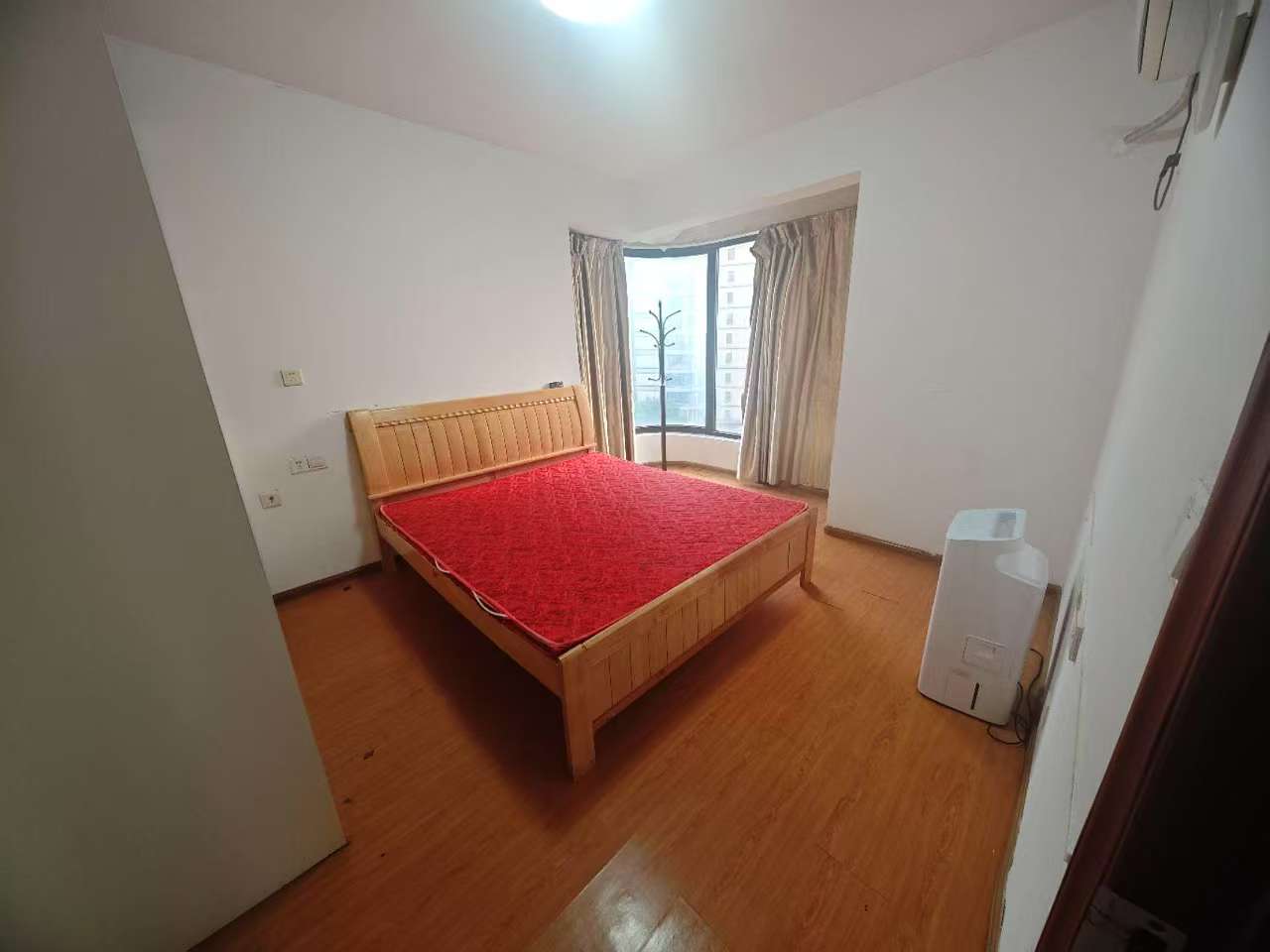 湘江雅颂居 3室2厅1卫 2000.0元/月 湘江雅颂居 3室2厅1卫 2000.0元/月室内图