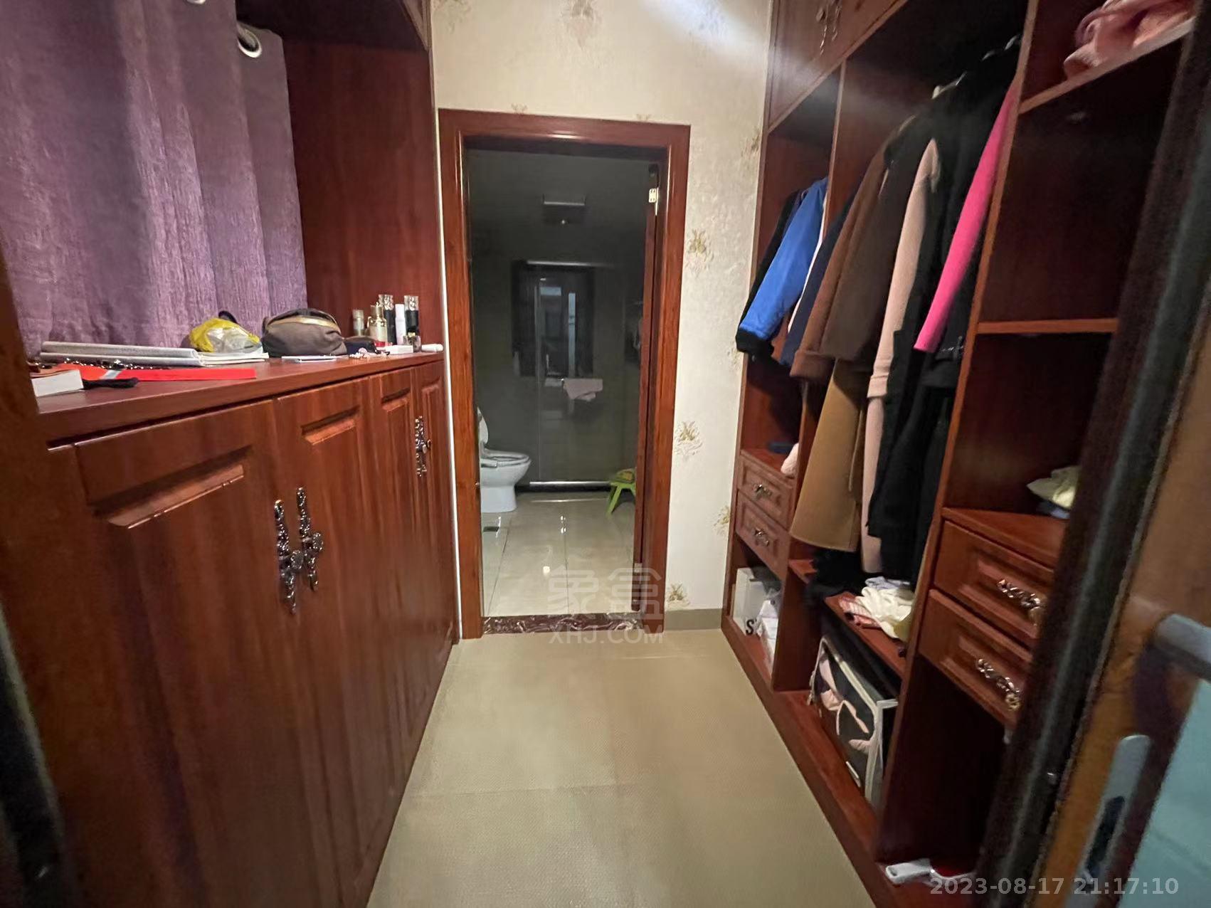中建御山和苑  3室2厅2卫   2500.00元/月室内图