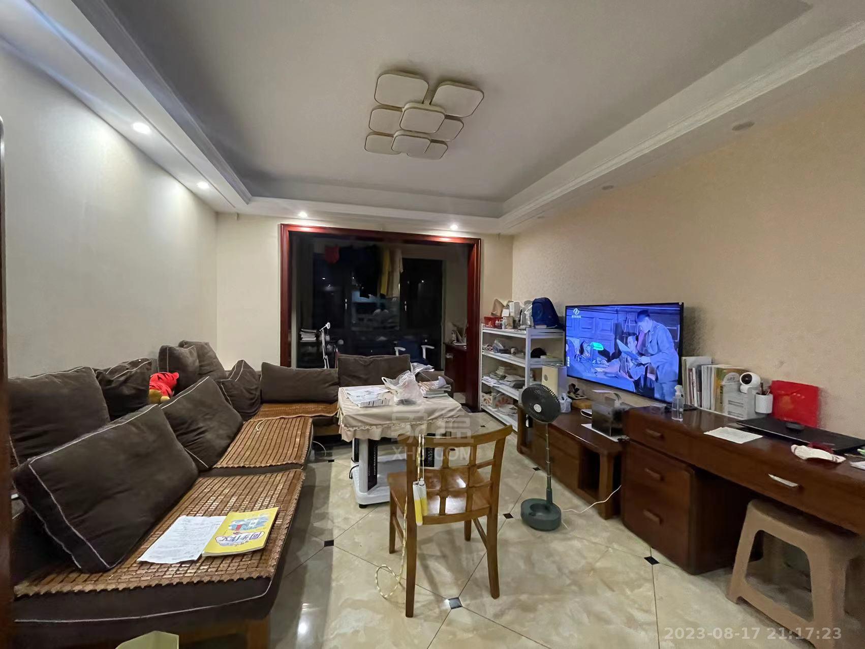 中建御山和苑  3室2厅2卫   2500.00元/月室内图