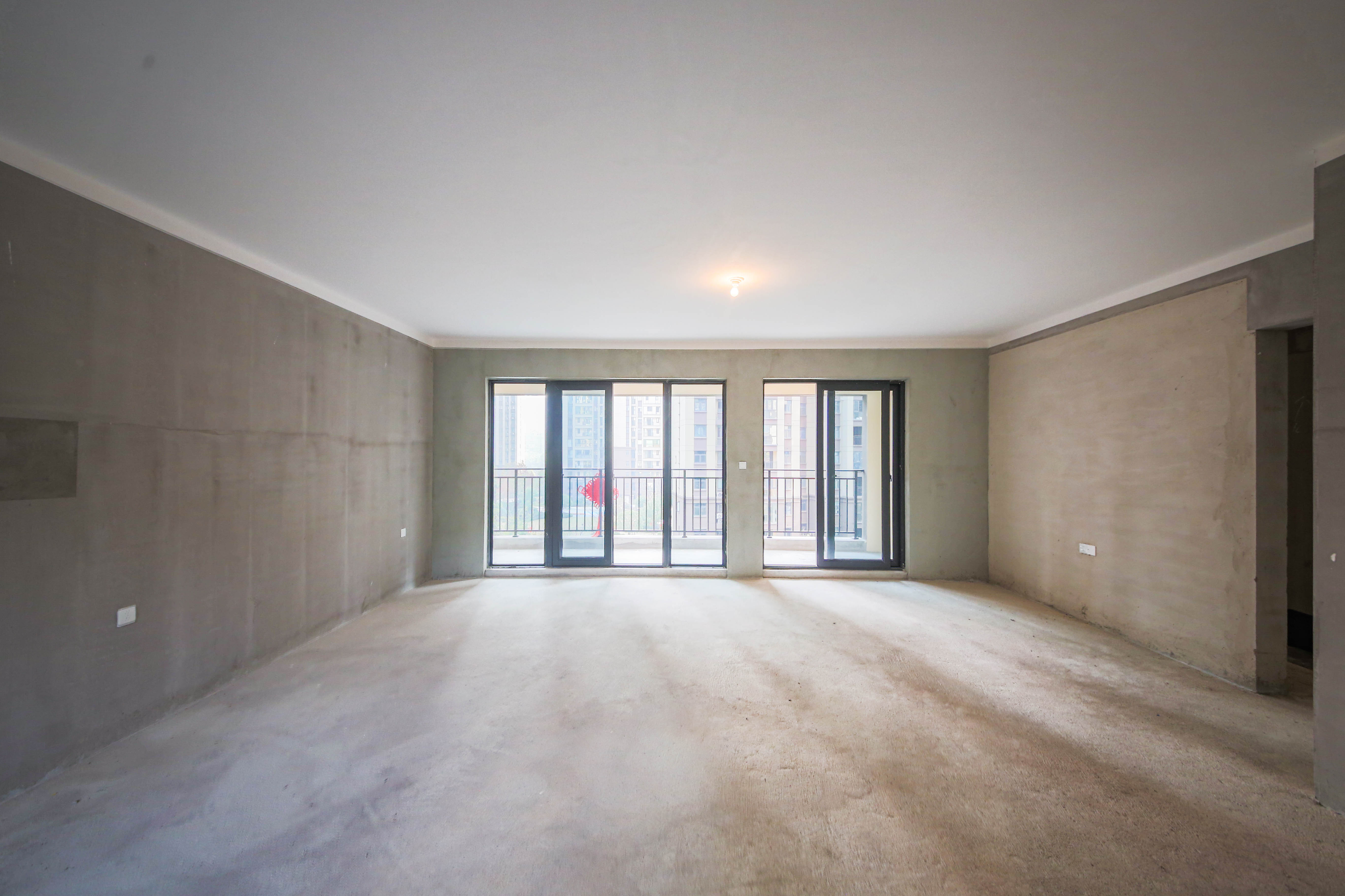 中建钰和城  4室2厅3卫    260.0万 中建钰和城  4室2厅3卫    260.0万客厅