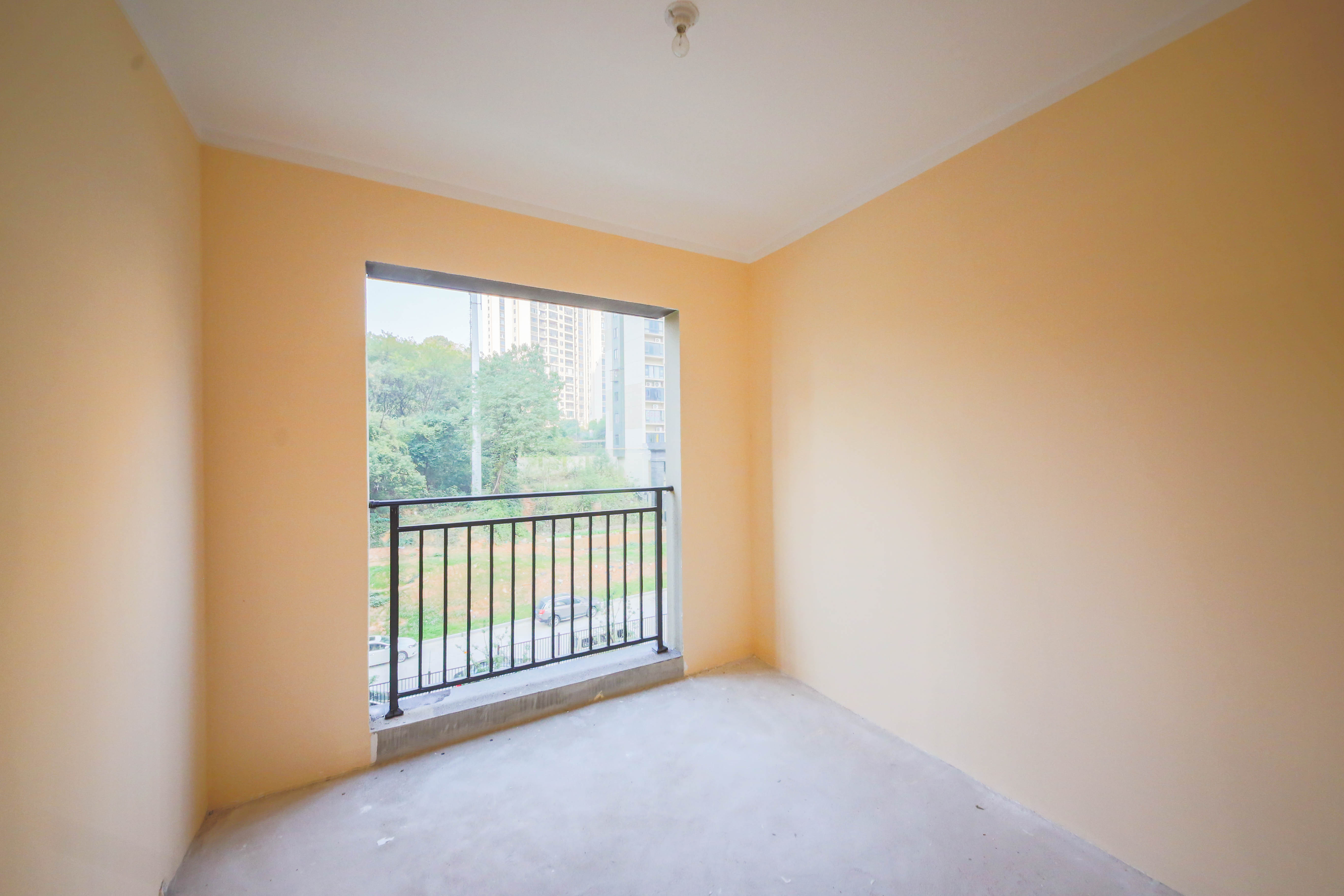 中建钰和城  4室2厅3卫    260.0万 中建钰和城  4室2厅3卫    260.0万卧室