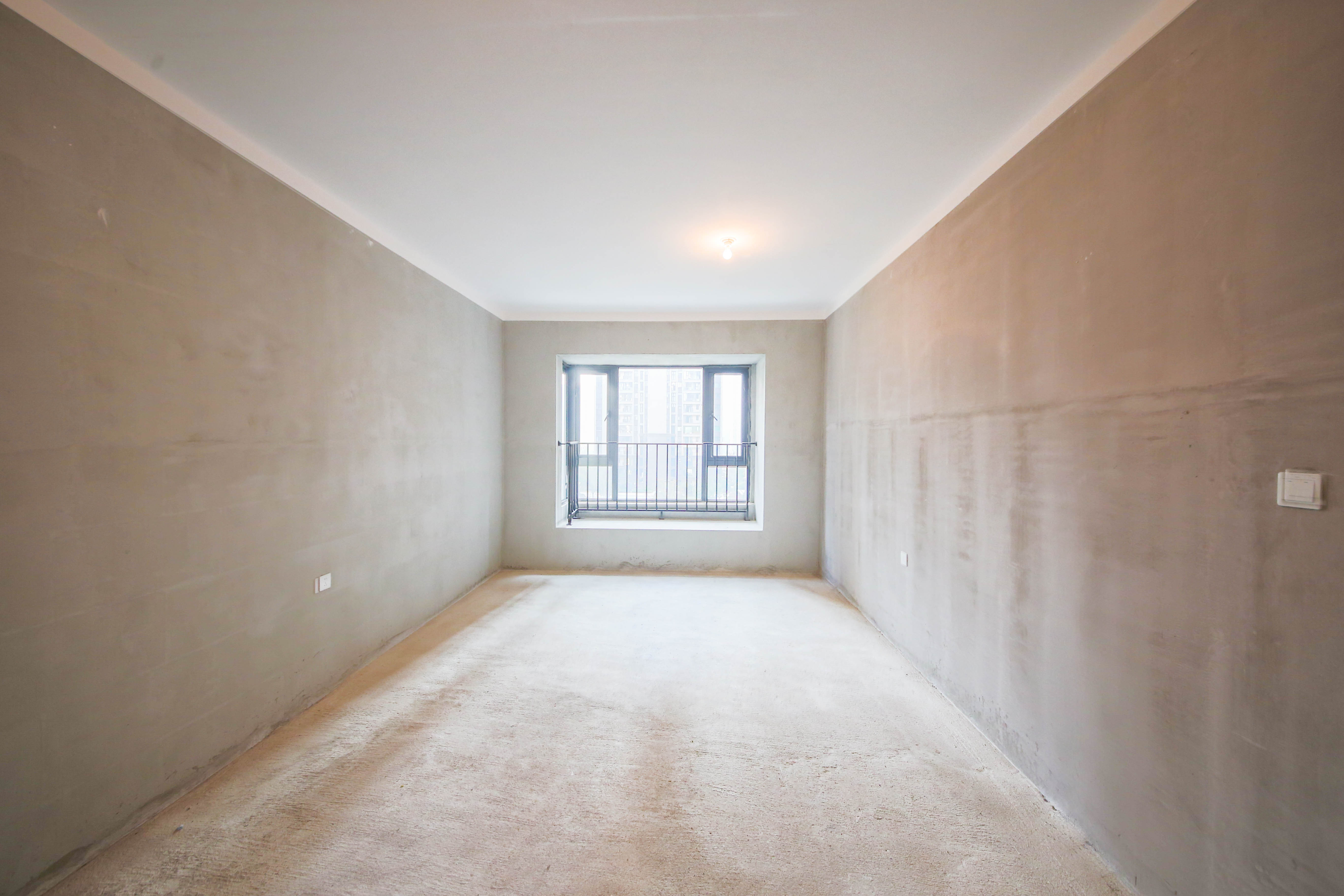 中建钰和城  4室2厅3卫    260.0万 中建钰和城  4室2厅3卫    260.0万卧室