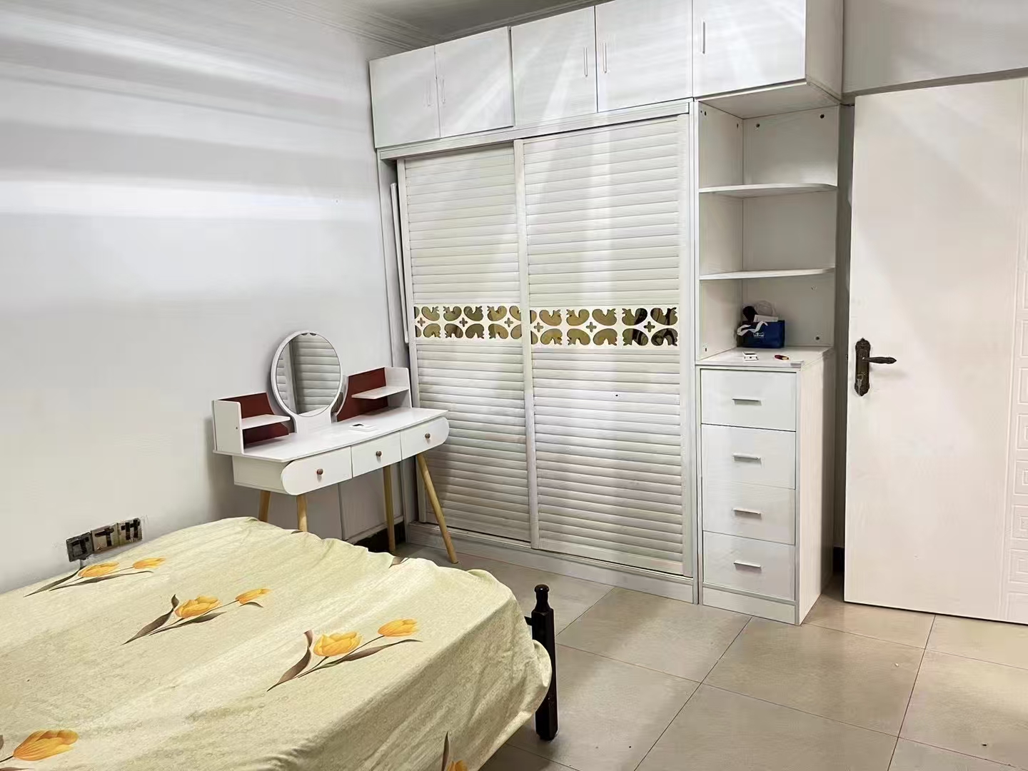 金钟大厦 4室2厅2卫 98.0万 金钟大厦 4室2厅2卫 98.0万室内图