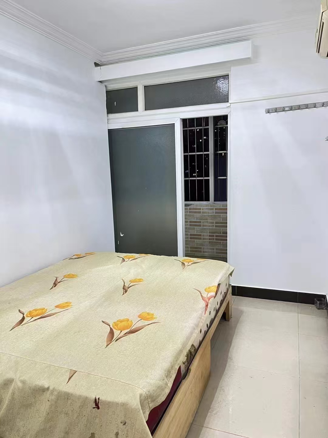 金钟大厦 4室2厅2卫 98.0万 金钟大厦 4室2厅2卫 98.0万室内图