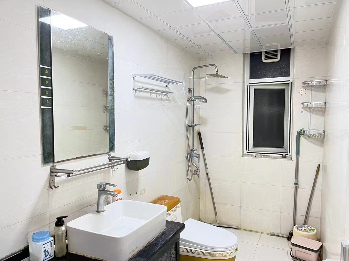 金钟大厦 4室2厅2卫 98.0万 金钟大厦 4室2厅2卫 98.0万室内图