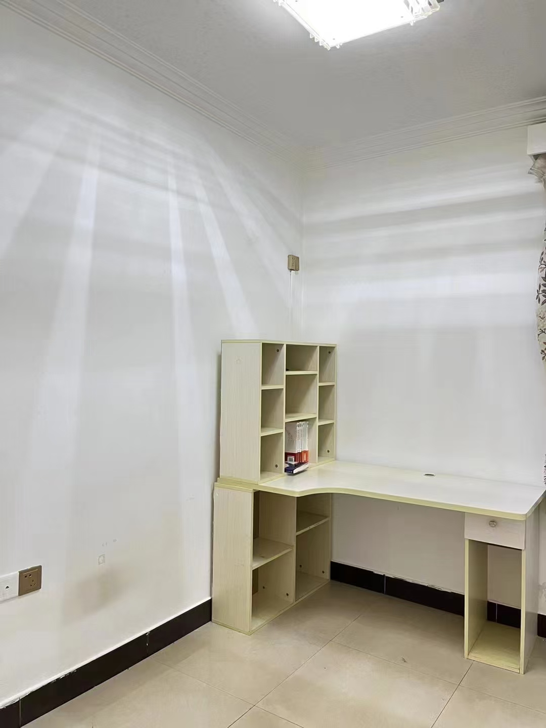 金钟大厦 4室2厅2卫 98.0万 金钟大厦 4室2厅2卫 98.0万室内图