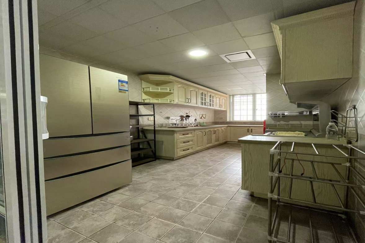 昌富城上城  3室2厅2卫    1900.0元/月 昌富城上城  3室2厅2卫    1900.0元/月室内图