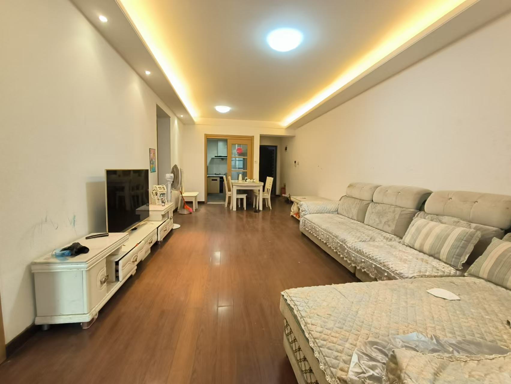 万科魅力之城非凡里 3室2厅1卫 2500.0元/月 万科魅力之城非凡里 3室2厅1卫 2500.0元/月室内图