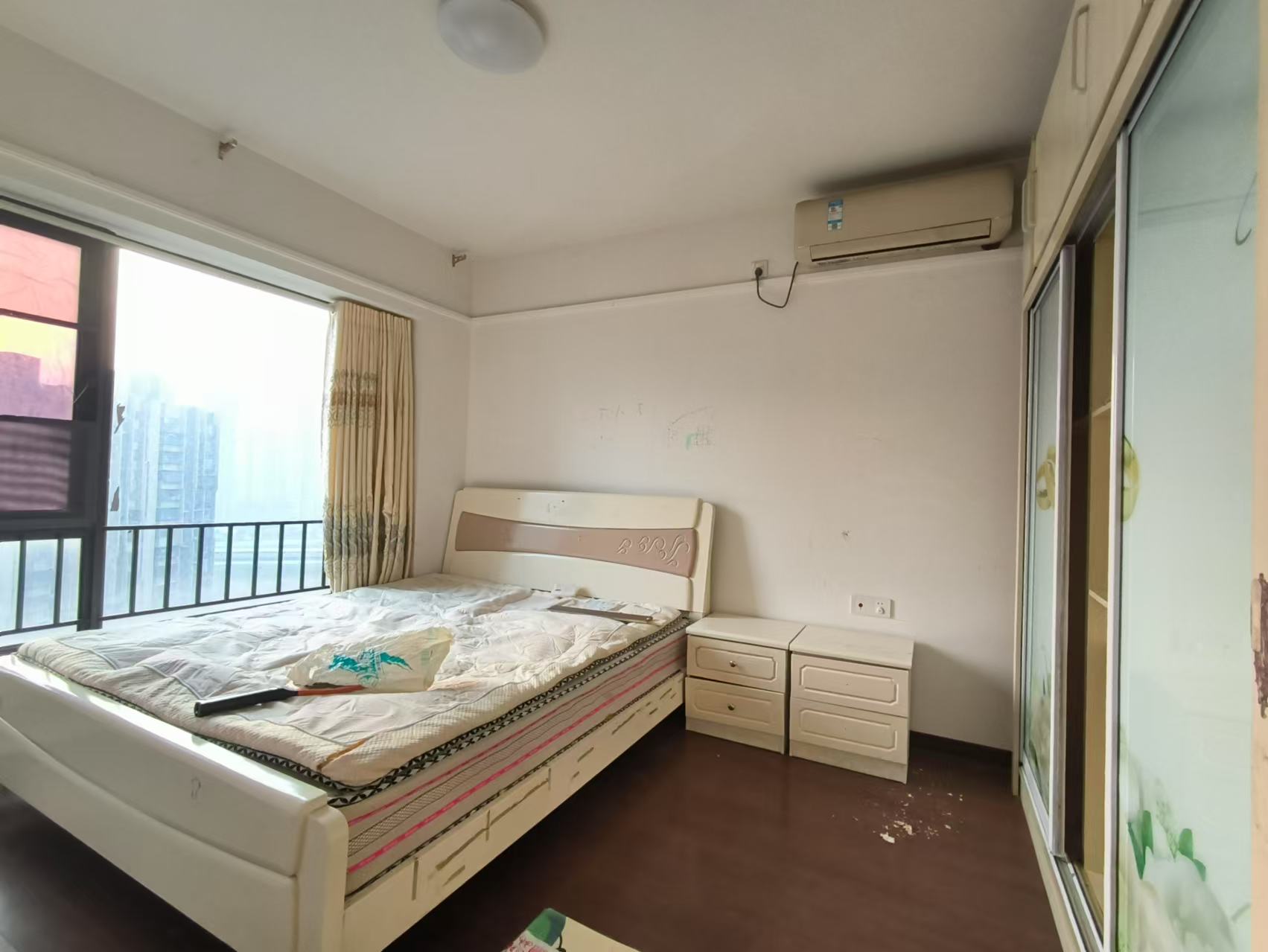 万科魅力之城非凡里 3室2厅1卫 2500.0元/月 万科魅力之城非凡里 3室2厅1卫 2500.0元/月室内图